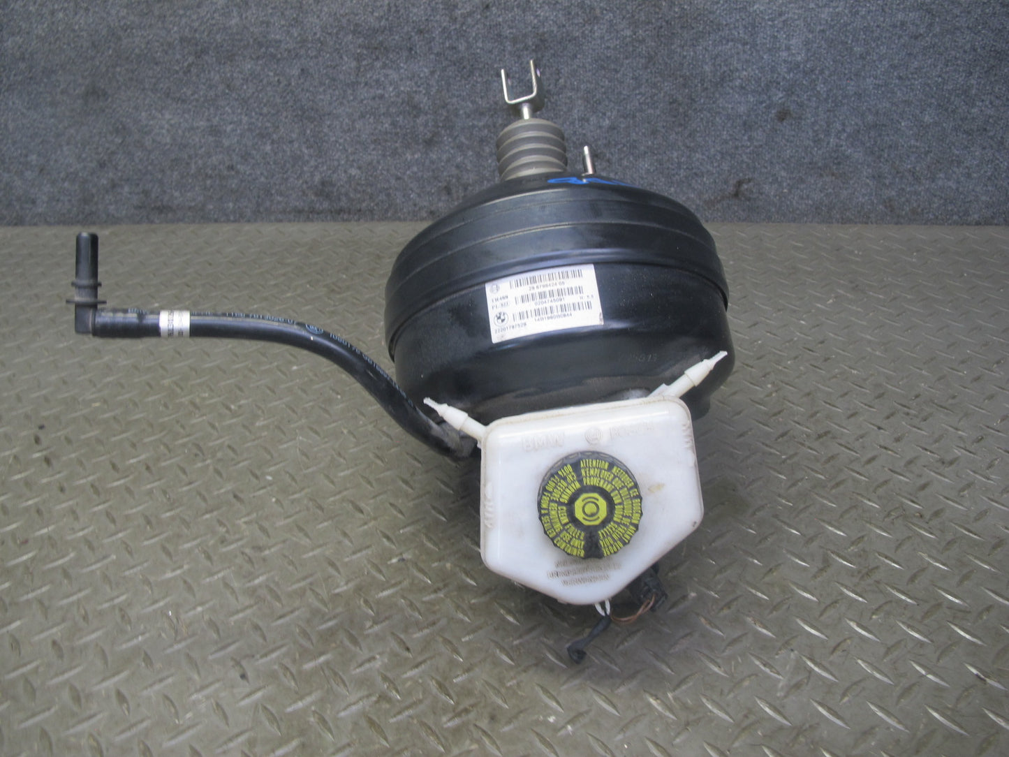 14-16 BMW F30 F31 F32 F33 F34 Brake Master Cylinder Booster Fluid Reservoir OEM