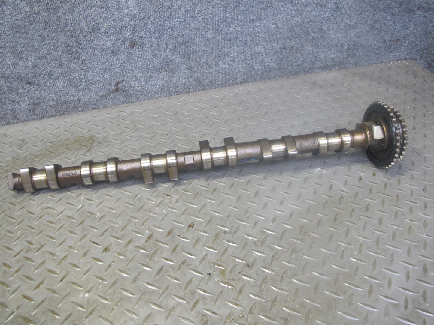 96-99 BMW E36 E39 Z3 M52 Engine Exhaust Camshaft Bearing Ledge Tray Set OEM