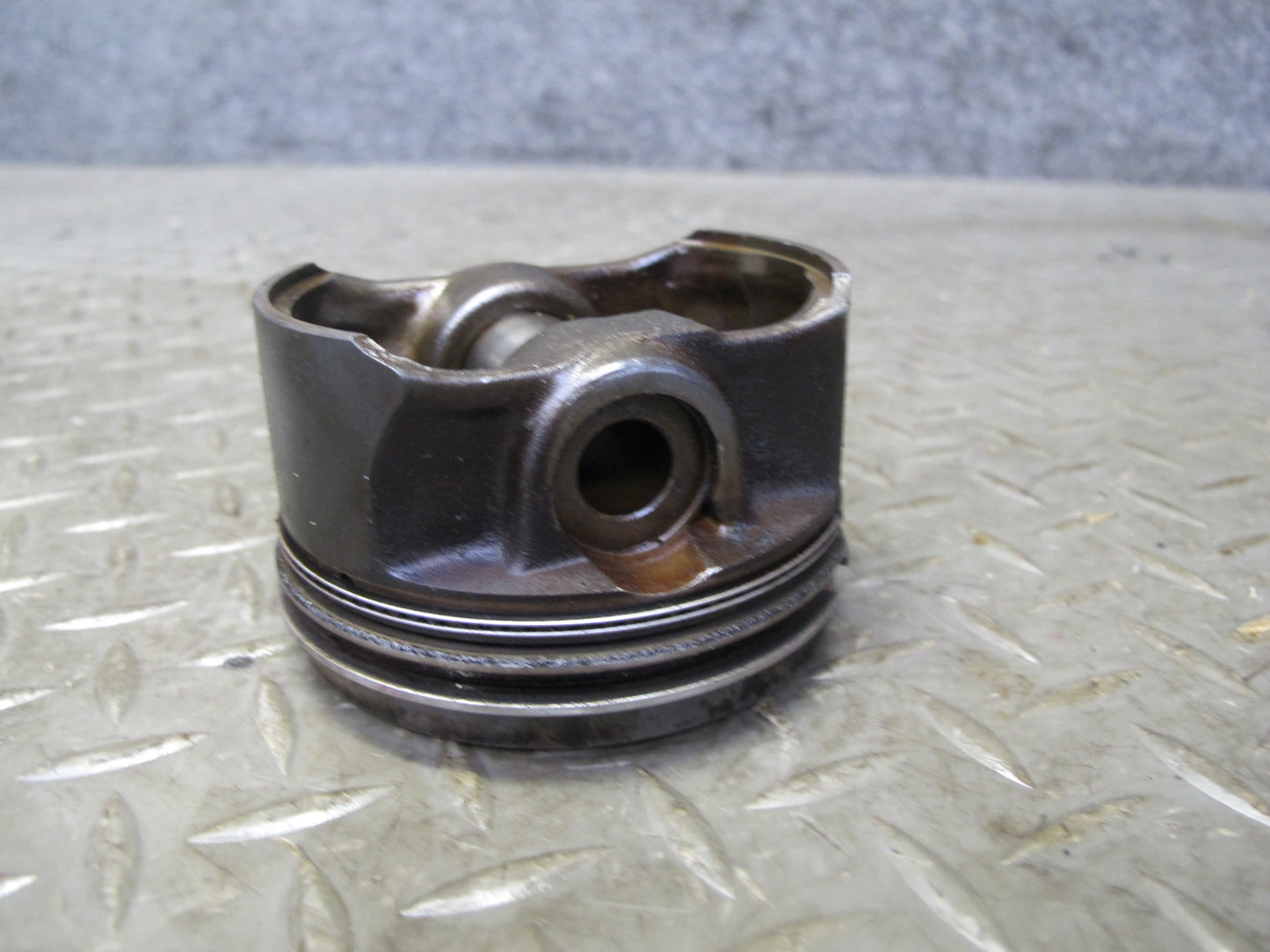 96-99 BMW E36 328i 2.8L M52B28 Set of 6 Engine Motor Piston 135k OEM