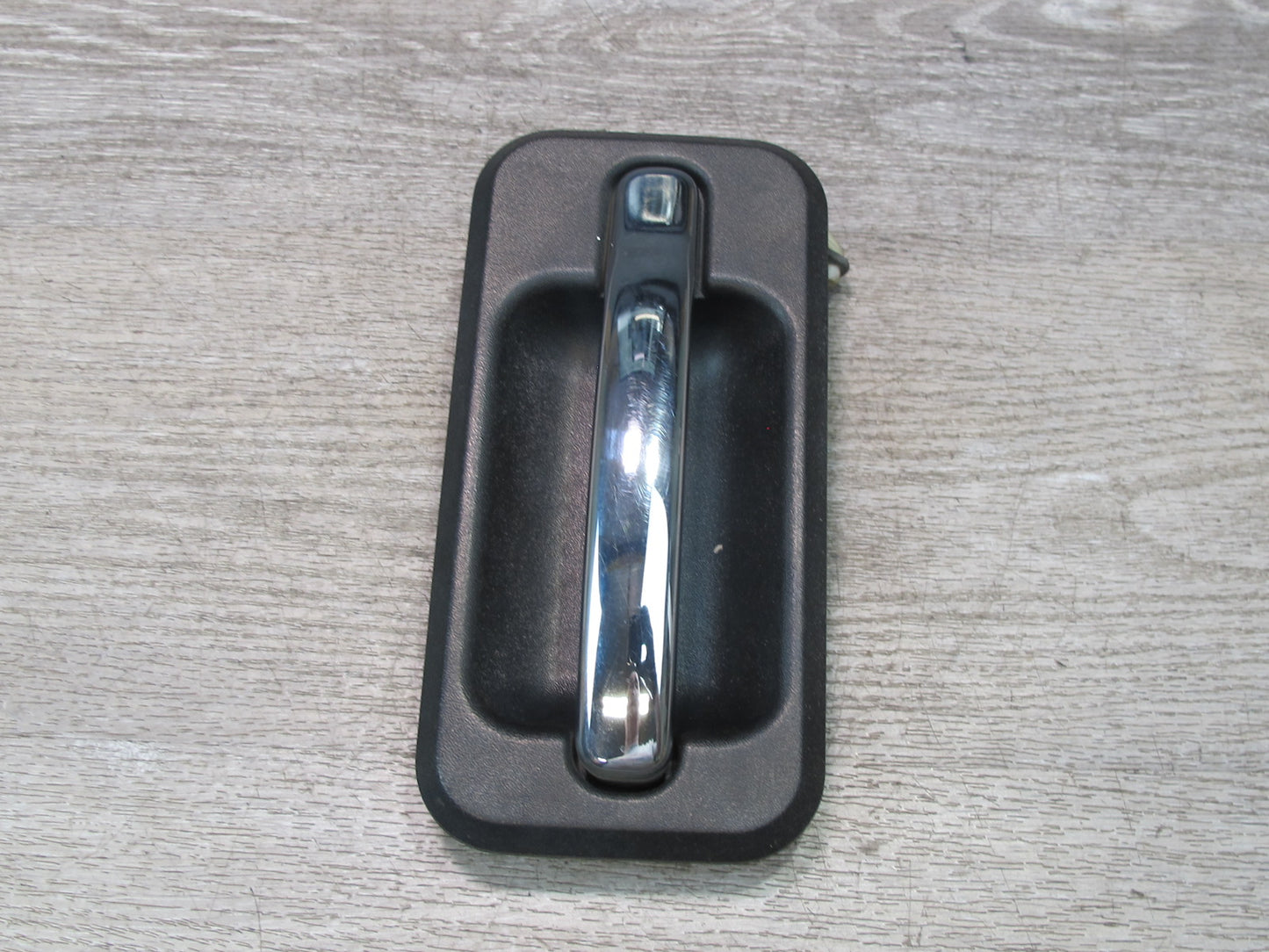 2003-2006 Hummer H2 Rear Right Passenger Side Door Exterior Handle 15104796