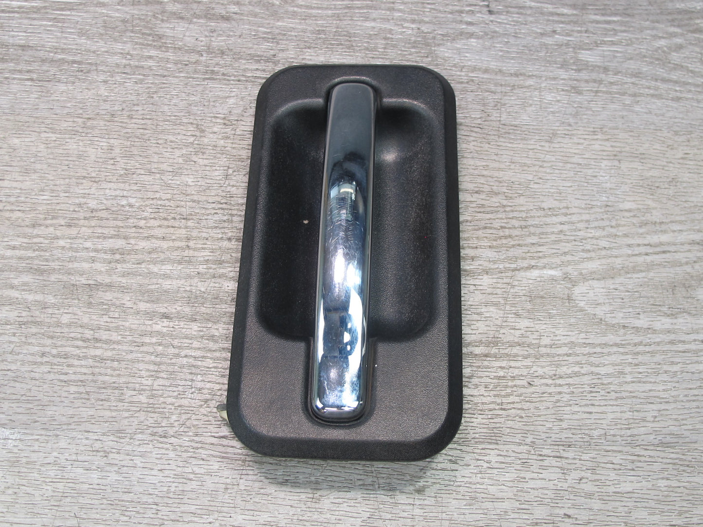 2003-2006 Hummer H2 Rear Right Passenger Side Door Exterior Handle 15104796