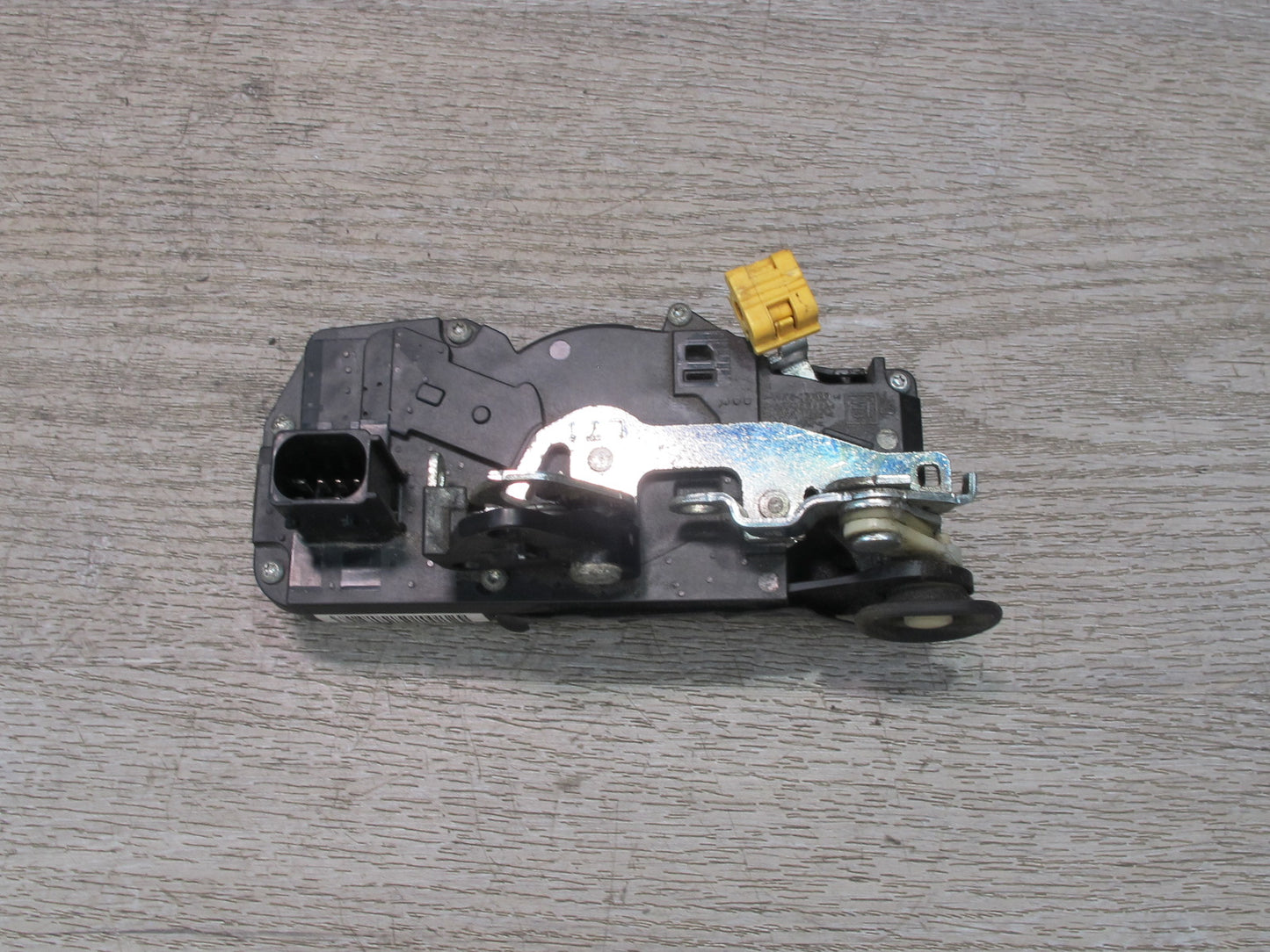 2003-2007 Hummer H2 Rear Left Driver Side Door Lock Latch Actuator