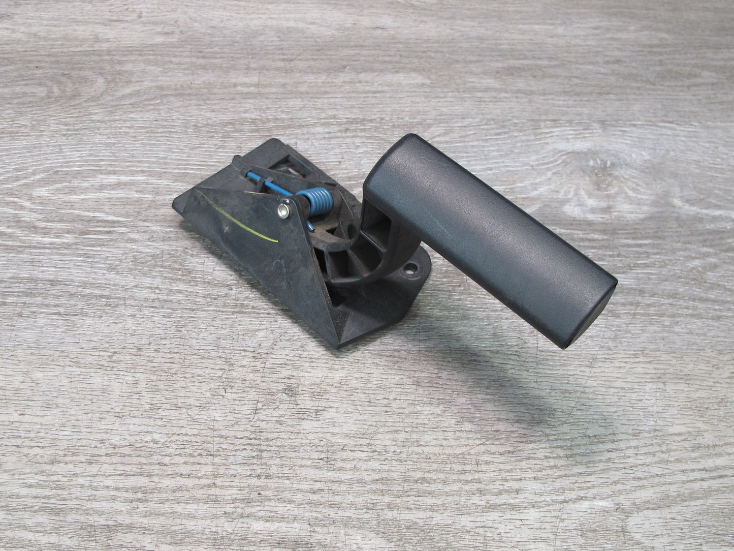 2003-2007 Hummer H2 Rear Left Driver Side Door Interior Handle