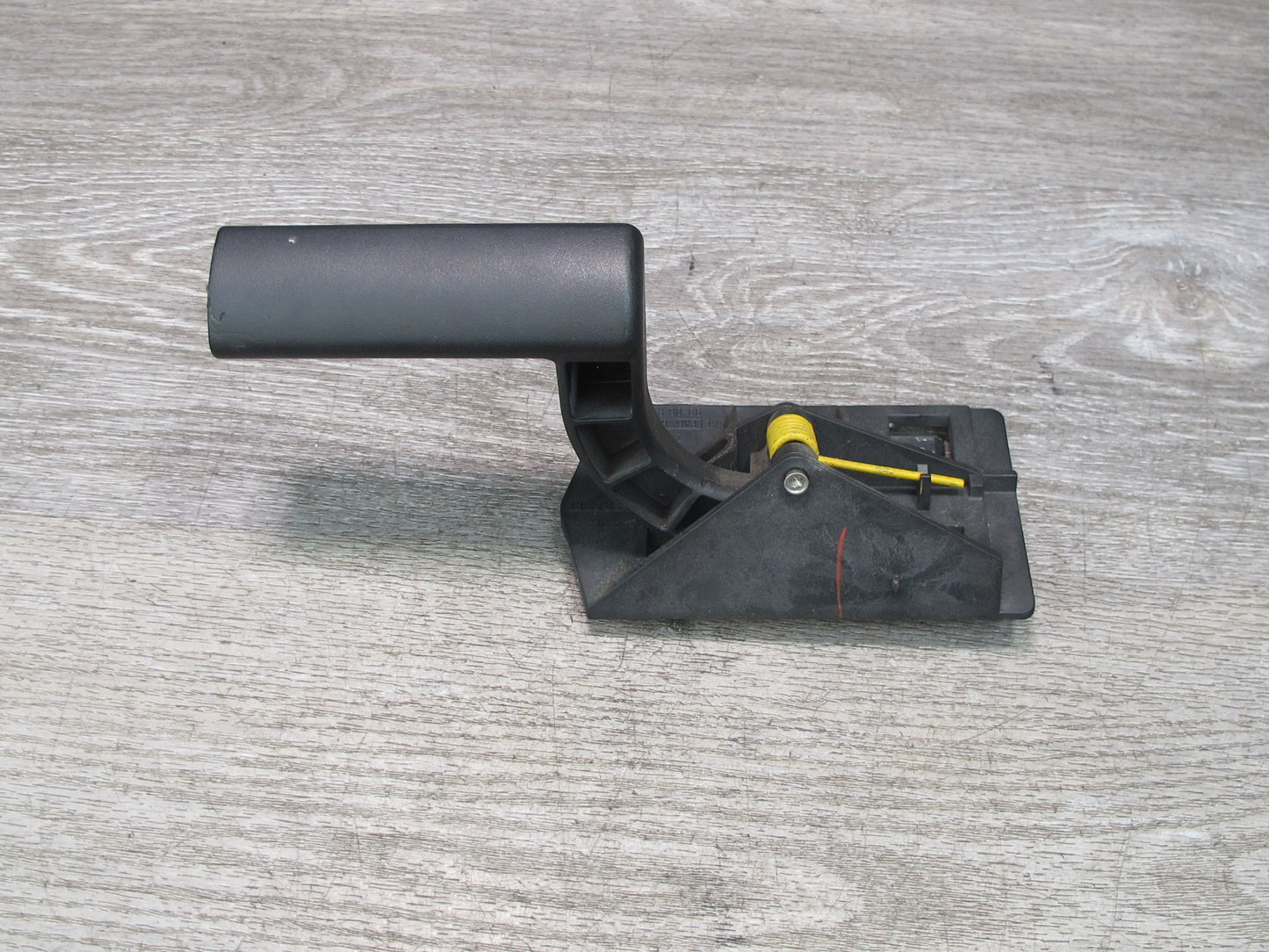 2003-2007 Hummer H2 Rear Right Passenger Side Door Interior Handle
