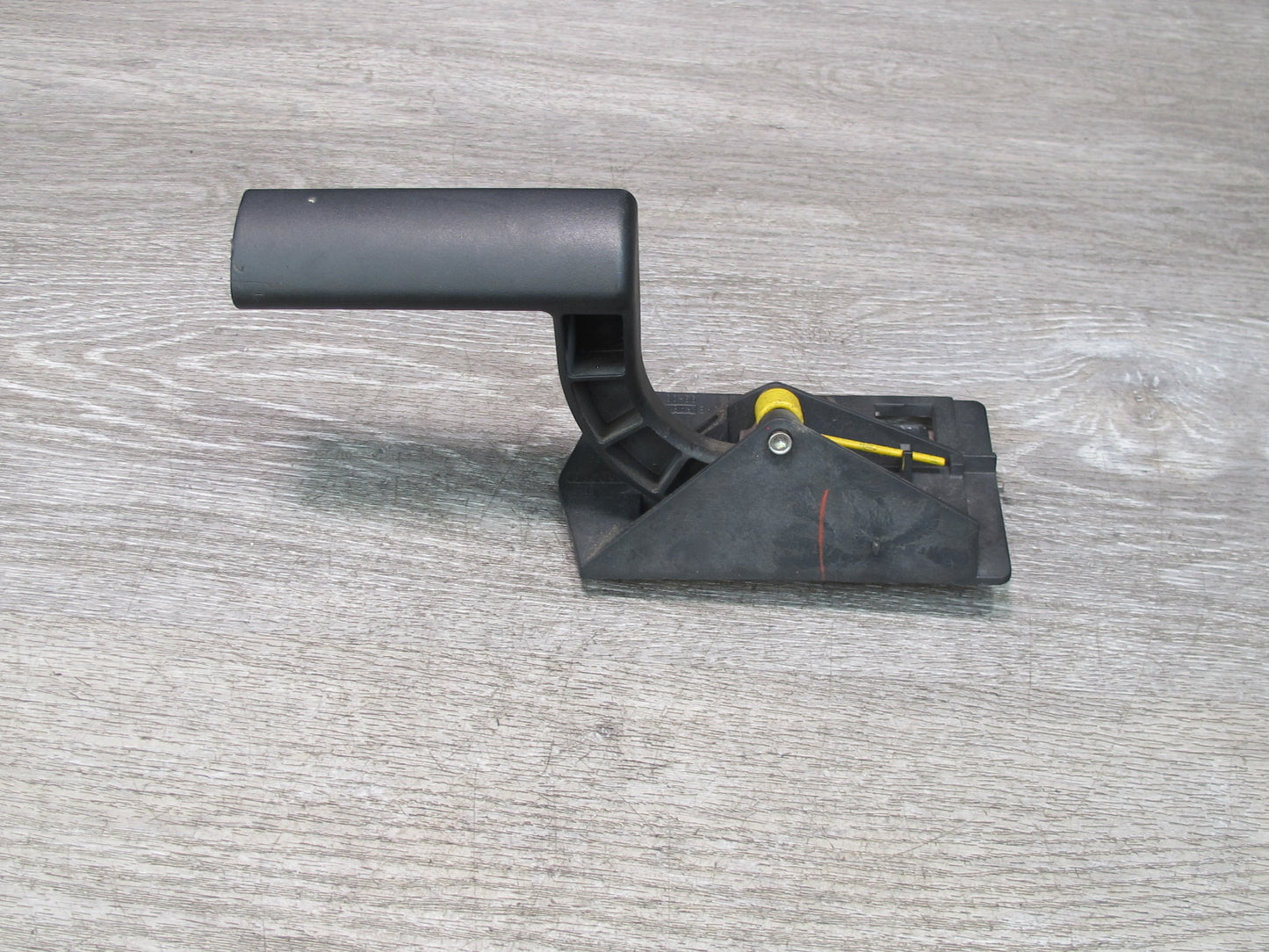 2003-2007 Hummer H2 Rear Right Passenger Side Door Interior Handle