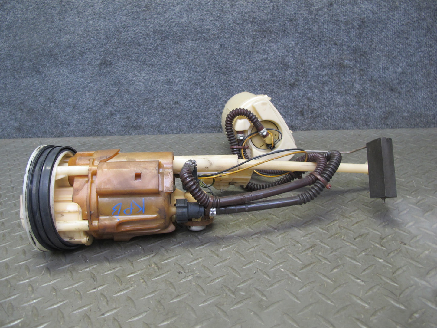 2002-2004 Porsche Boxster 986 in Tank Fuel Gas Pump Sender Unit Module Assembly