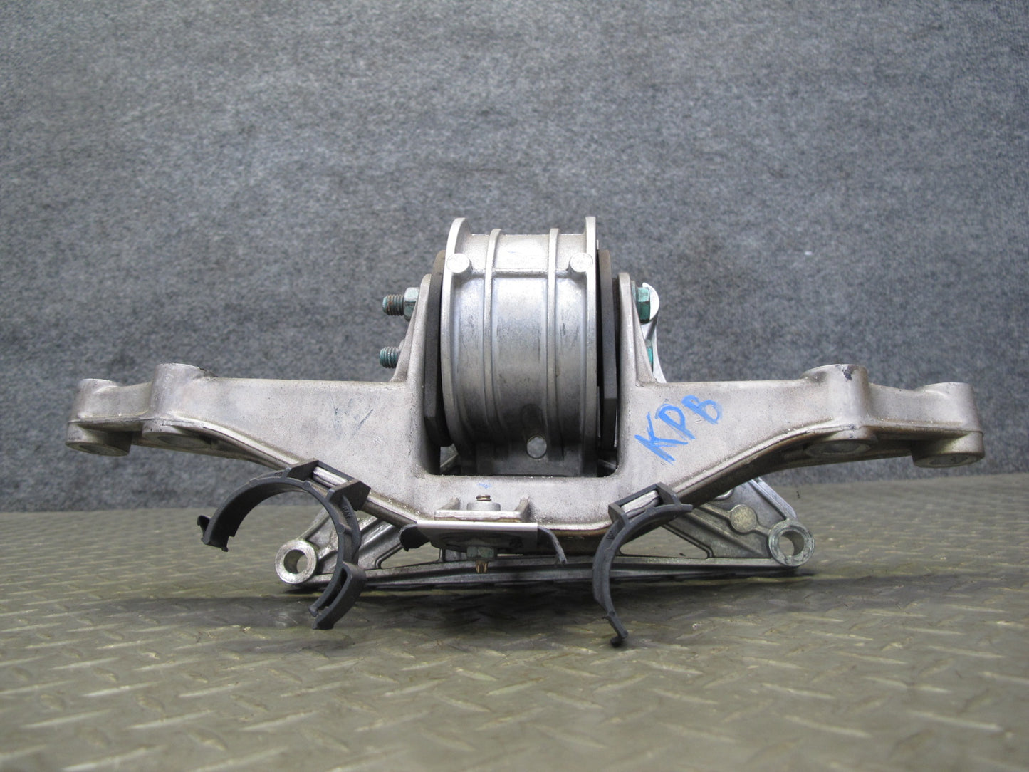 1997-2004 Porsche Boxster 986 Front Engine Motor Mount W/ Support Bracket