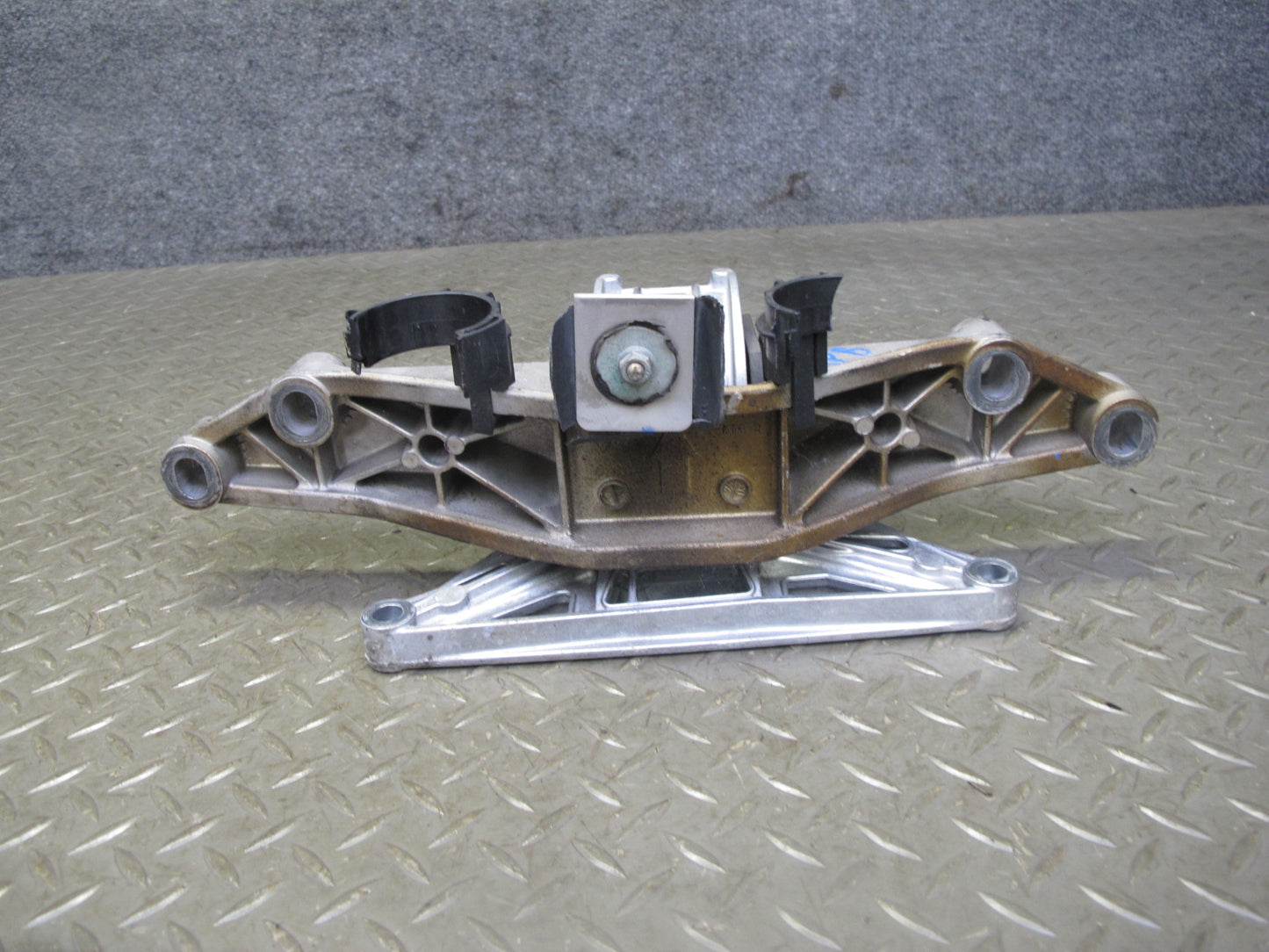 1997-2004 Porsche Boxster 986 Front Engine Motor Mount W/ Support Bracket