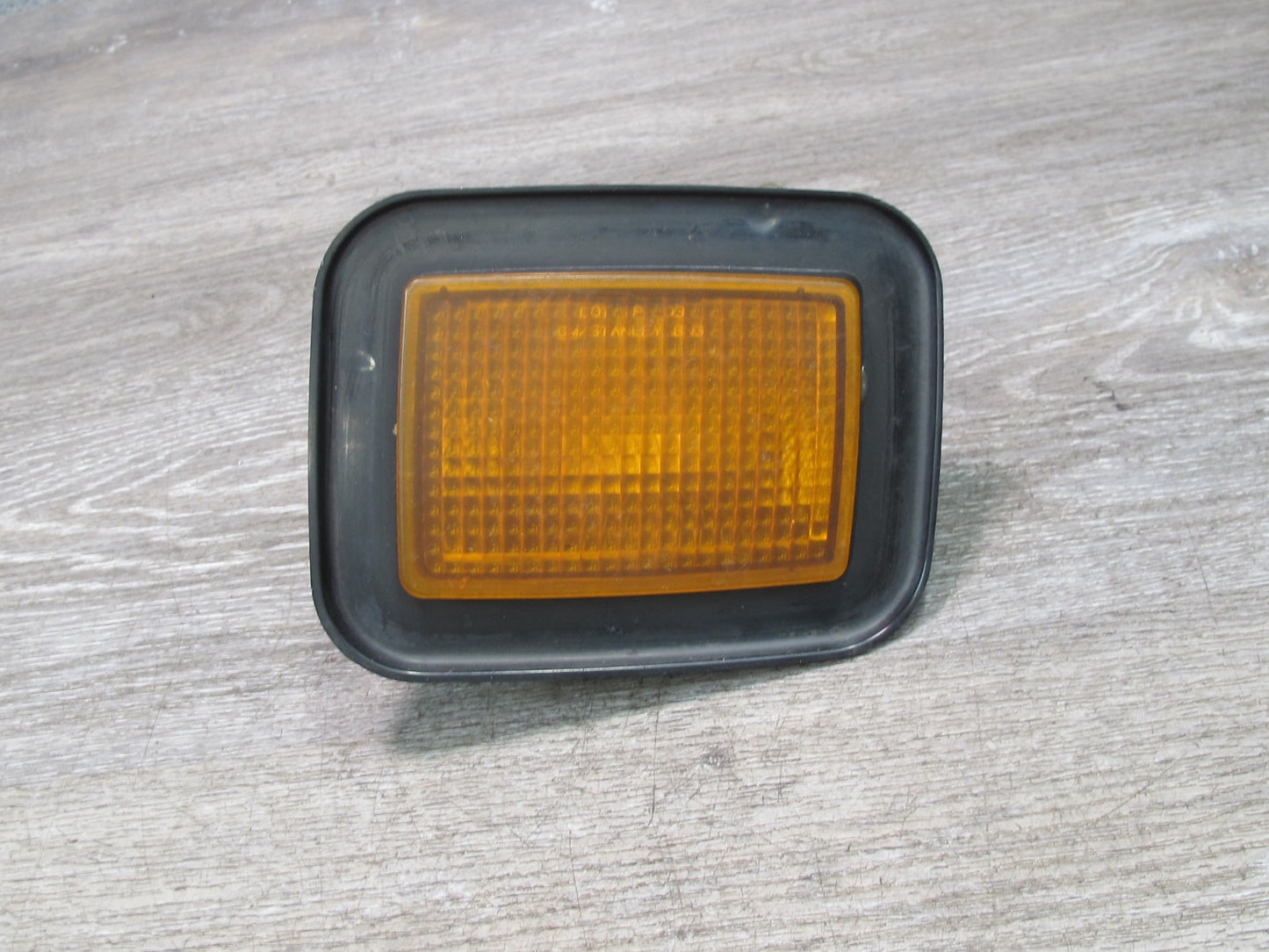2003-2009 Hummer H2 Front Left & Right Turn Signal Parking Light Lamp Set of 2