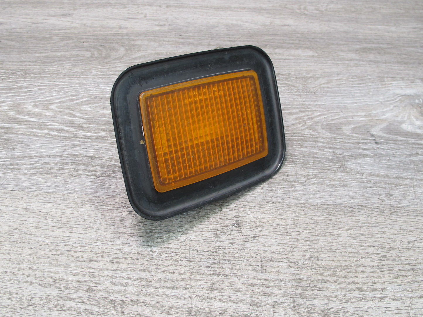 2003-2009 Hummer H2 Front Left & Right Turn Signal Parking Light Lamp Set of 2