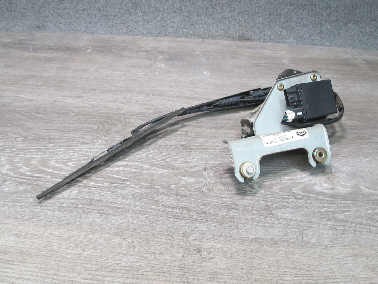 2003-2007 Hummer H2 Rear Tailgate Lift Gate Back Door Wiper Motor W/ Arm Assy