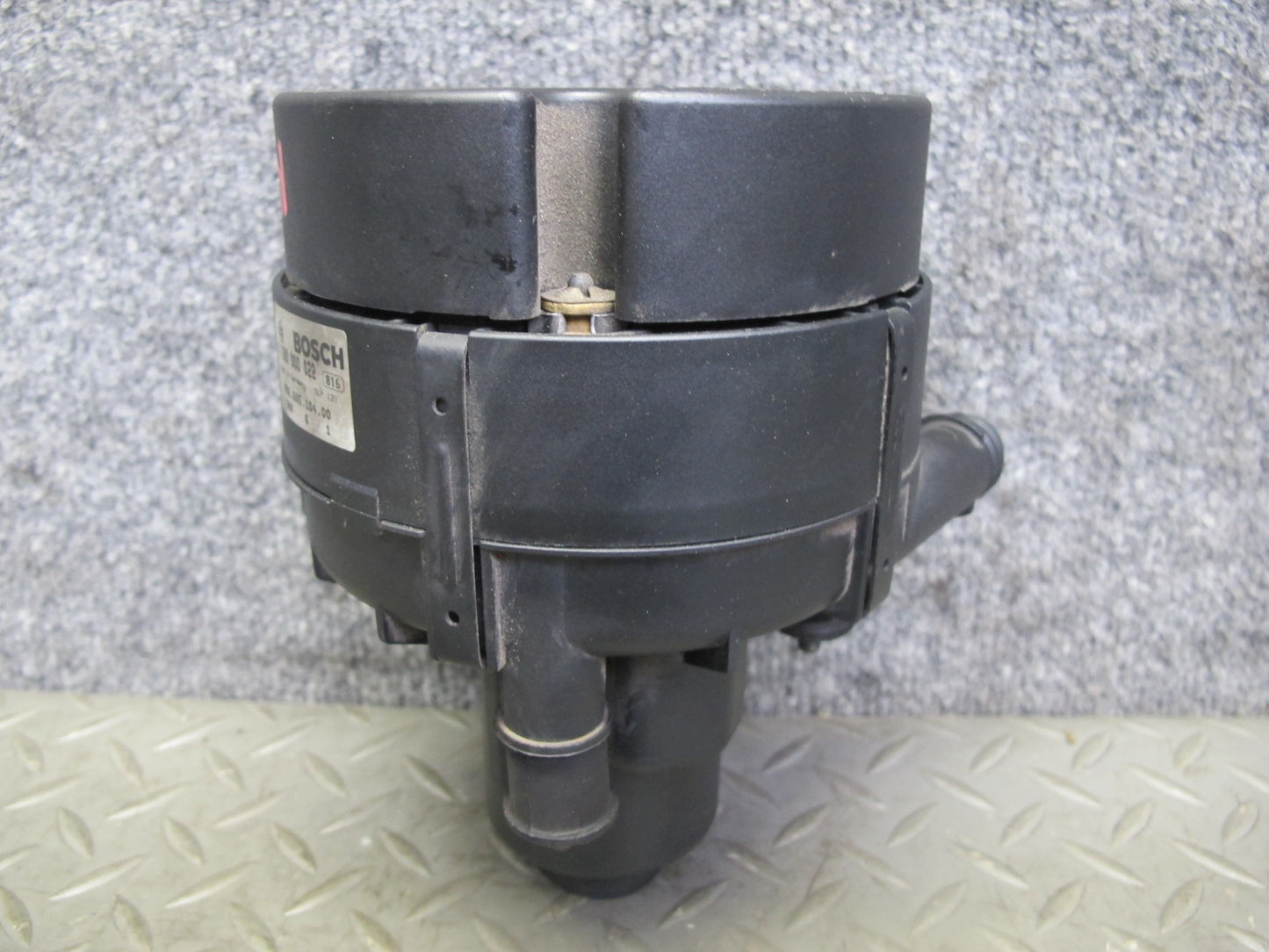 2000-2004 Porsche Boxster 986 Engine Secondary Air Injection Cooling Pump