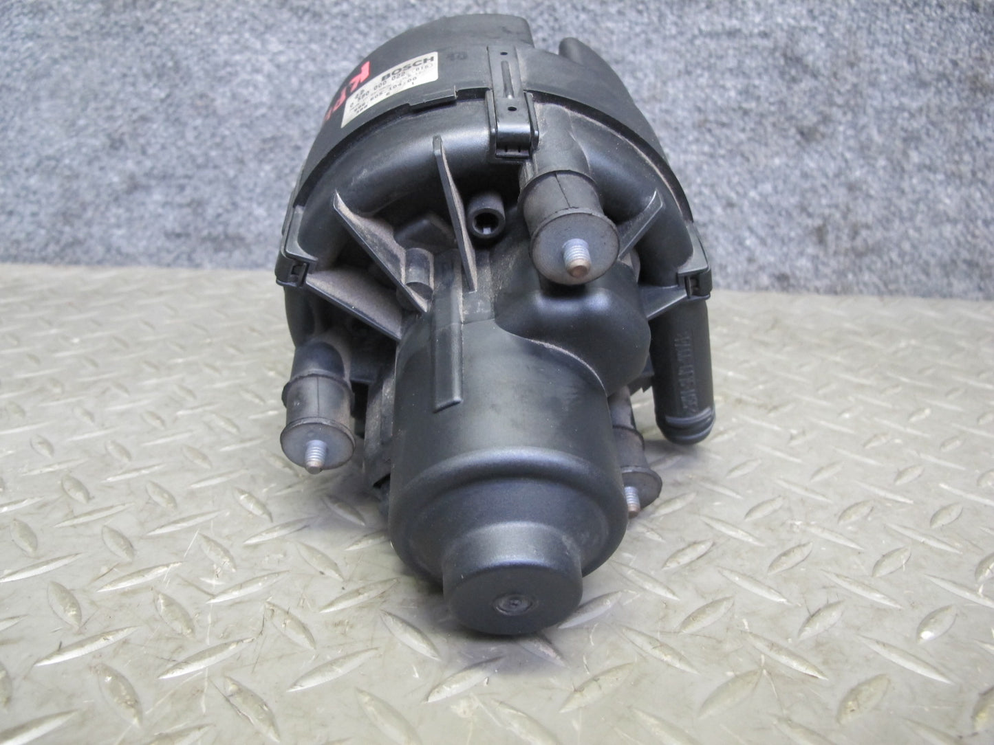 2000-2004 Porsche Boxster 986 Engine Secondary Air Injection Cooling Pump