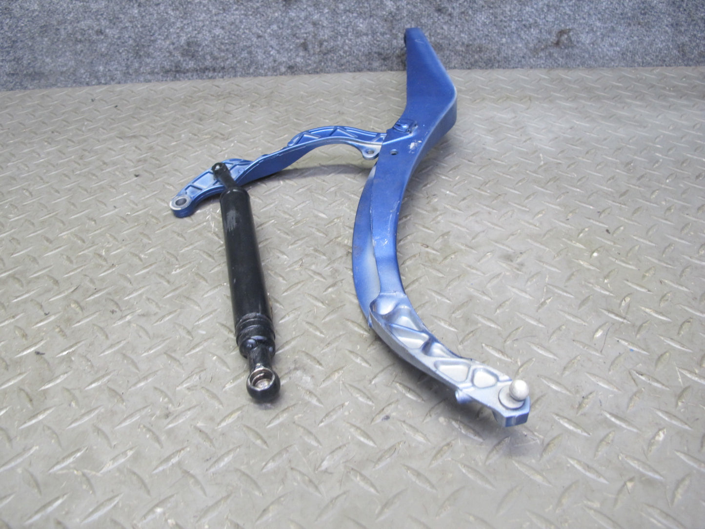 1997-2004 Porsche Boxster 986 Convertible TOP Lever Hinge Support Arm Set