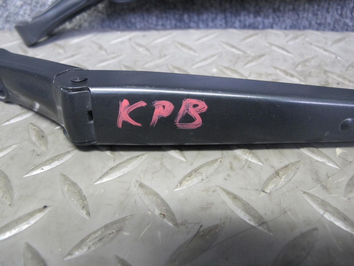 1997-2004 Porsche Boxster 986 Front Left & Right Side Windshield Wiper Arm Set
