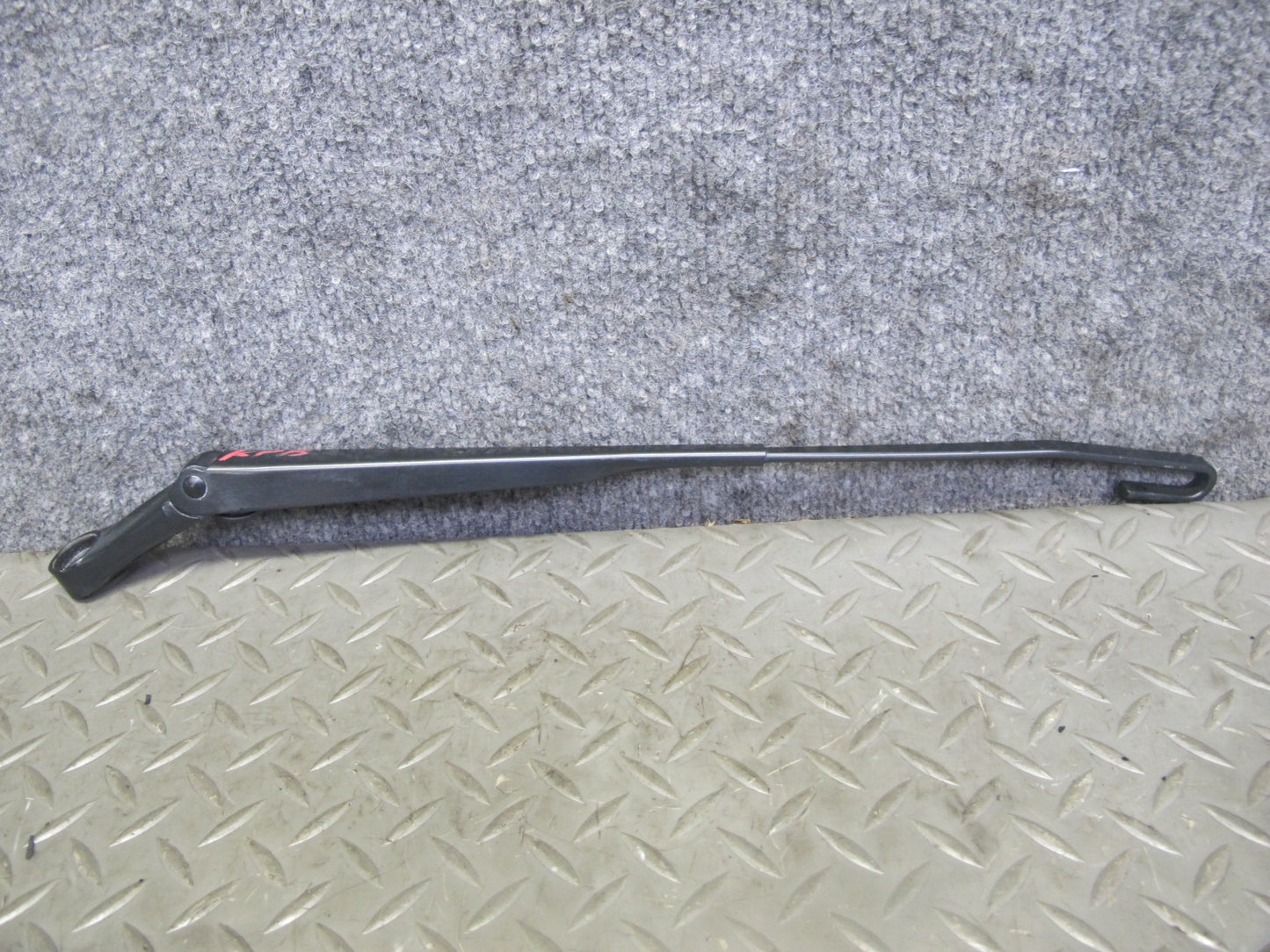 1997-2004 Porsche Boxster 986 Front Left & Right Side Windshield Wiper Arm Set