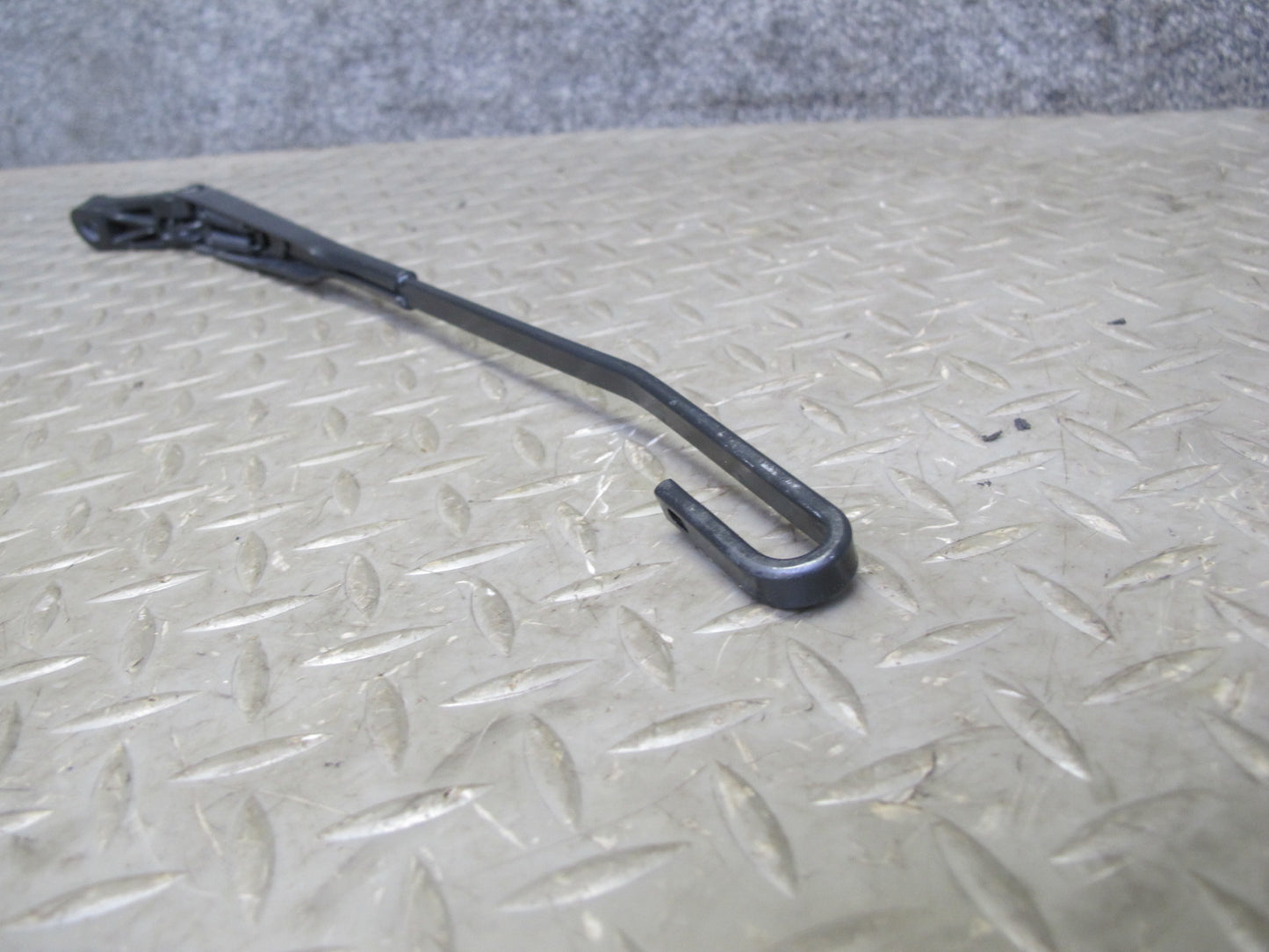 1997-2004 Porsche Boxster 986 Front Left & Right Side Windshield Wiper Arm Set