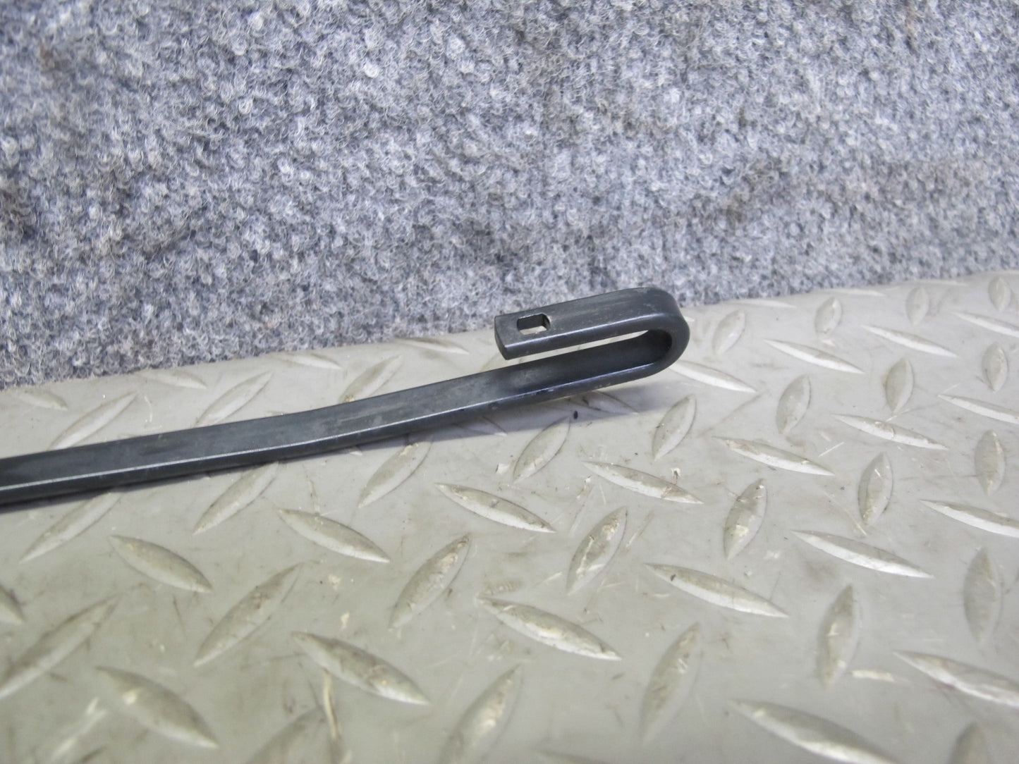 1997-2004 Porsche Boxster 986 Front Left & Right Side Windshield Wiper Arm Set