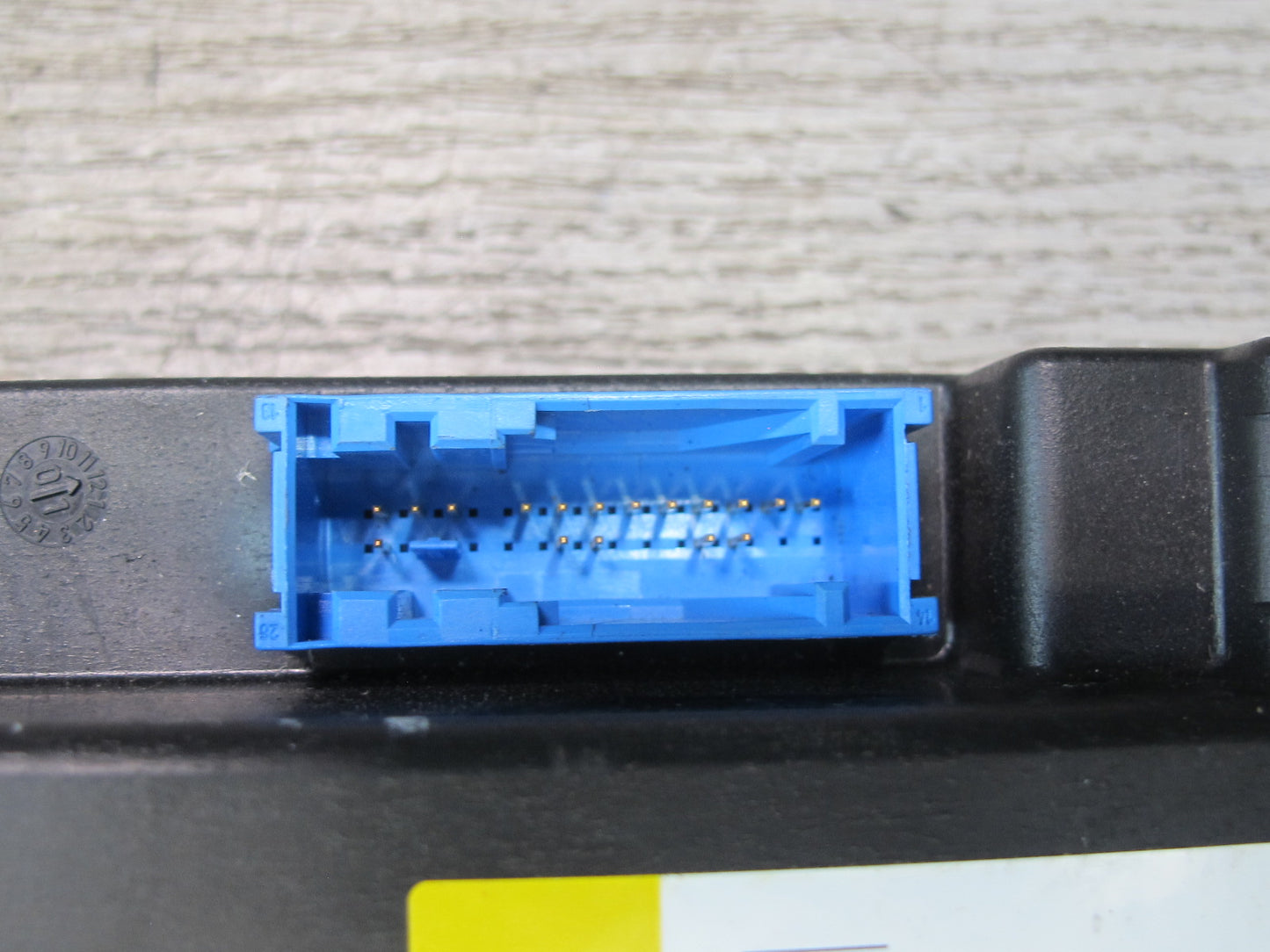 01-06 BMW E46 CONVERTIBLE ROLL OVER DETECTION CONTROL UNIT 6918833 OEM