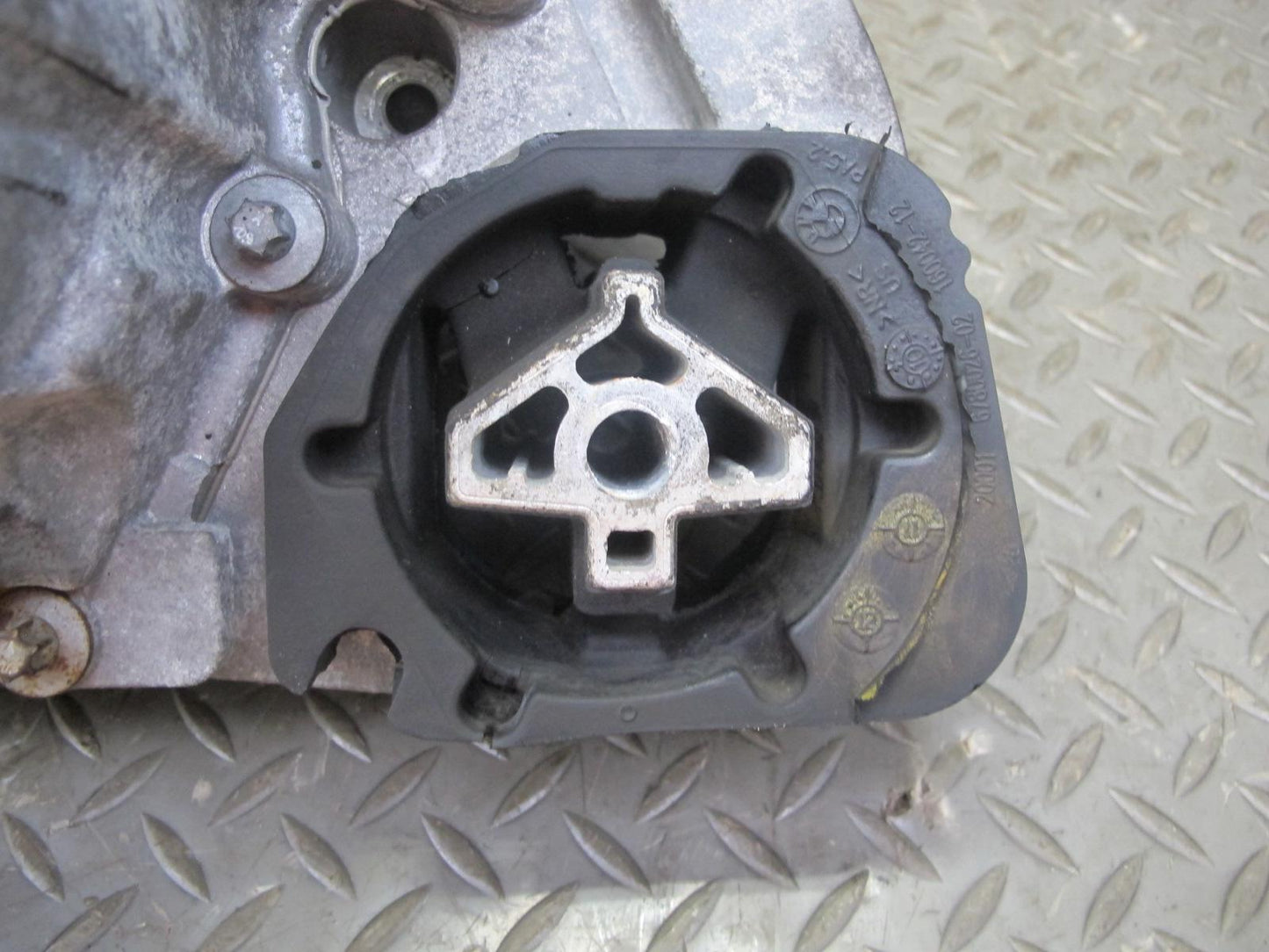 2010-2013 BMW E70 E71 X5M X6M 4.4L ATC700 Transfer Case Box w Motor 7599887