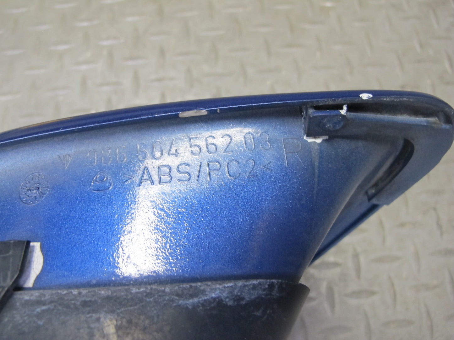 2003-2004 Porsche Boxster 986 Right & Left Side Quarter Air Intake Vent Set