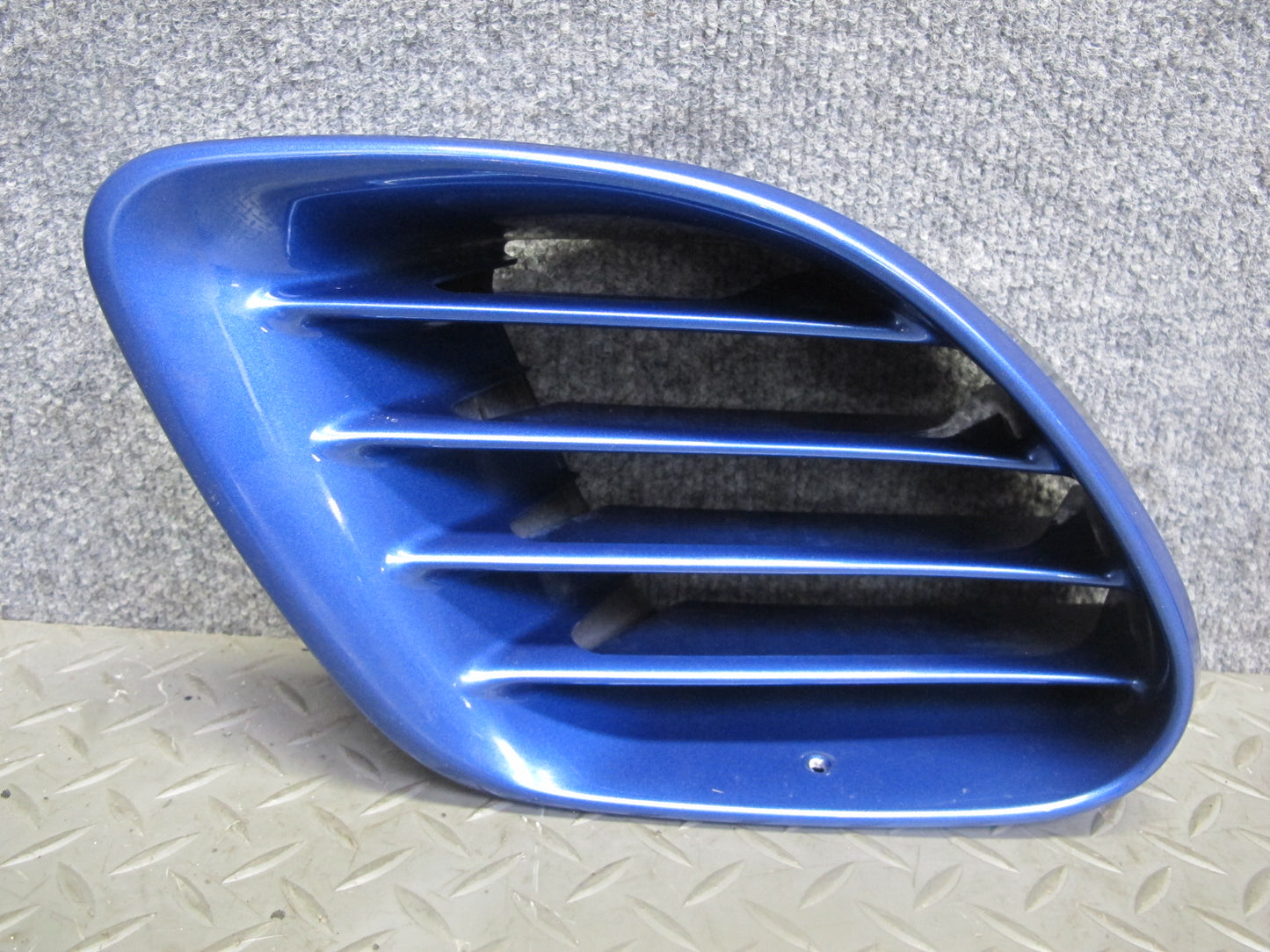 2003-2004 Porsche Boxster 986 Right & Left Side Quarter Air Intake Vent Set