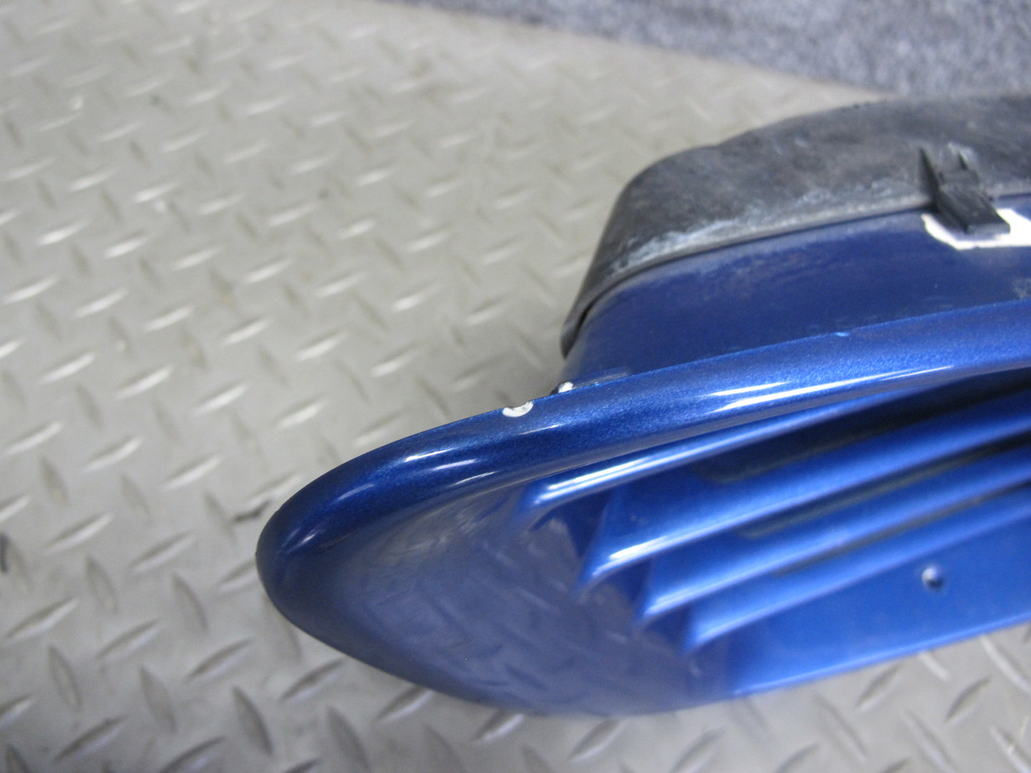 2003-2004 Porsche Boxster 986 Right & Left Side Quarter Air Intake Vent Set