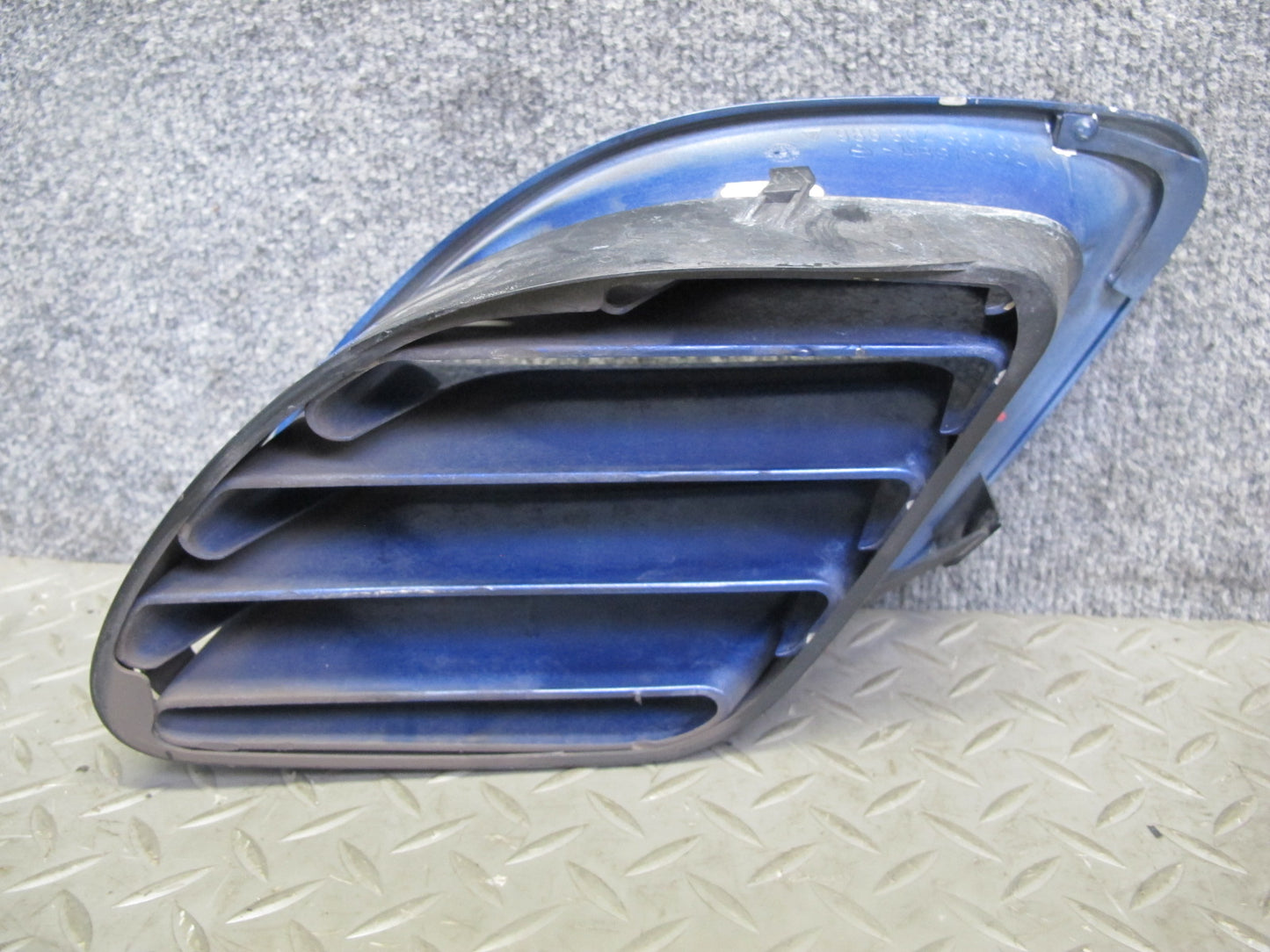 2003-2004 Porsche Boxster 986 Right & Left Side Quarter Air Intake Vent Set