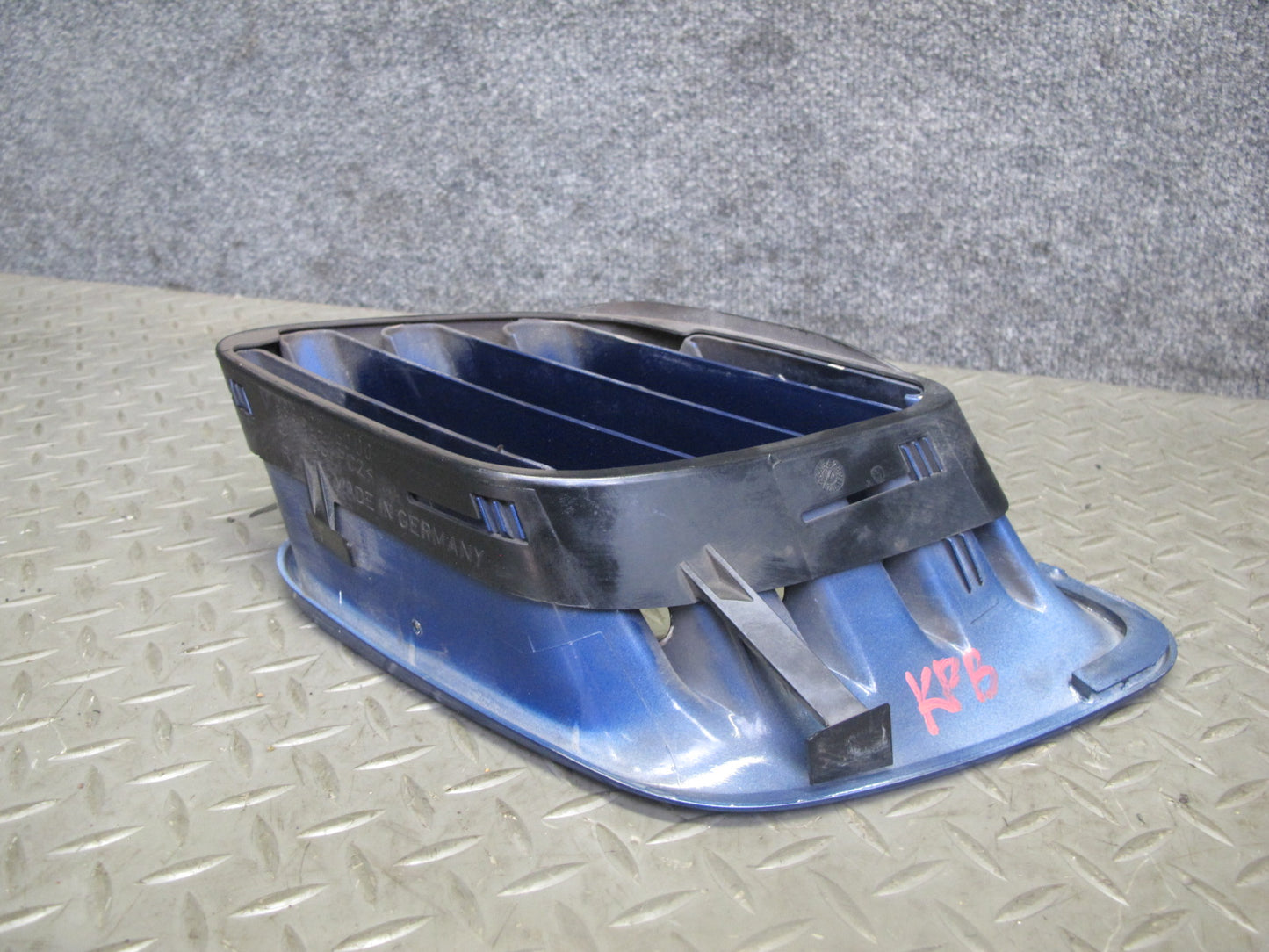 2003-2004 Porsche Boxster 986 Right & Left Side Quarter Air Intake Vent Set