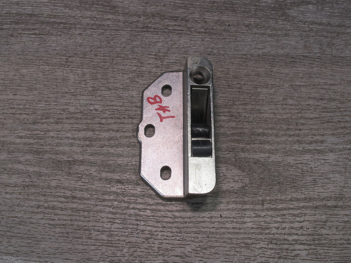 01-06 BMW E46 Convertible Set of 2 TOP Roof Lock Latch Striker Plate OEM