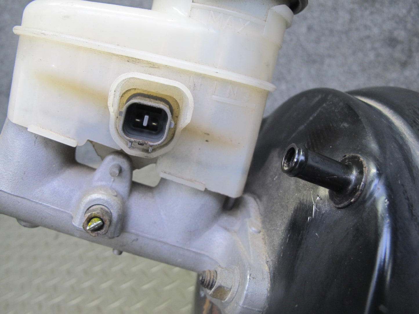 00-03 Honda S2000 Brake Master Cylinder Booster Fluid Reservoir Tank OEM