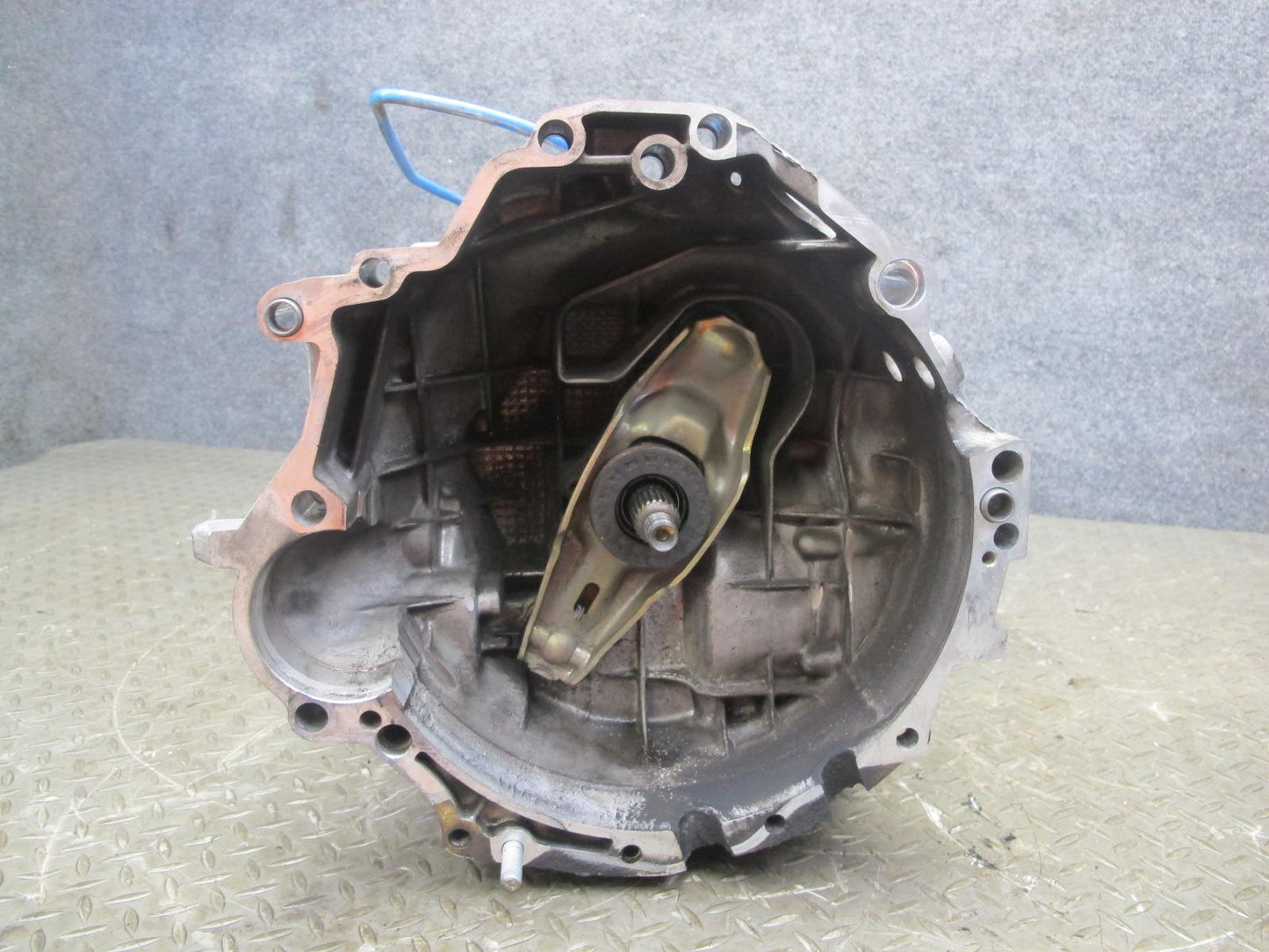 2000-2004 Porsche Boxster 986 2.7L G86.01 M/T 5-SPEED Manual Transmission