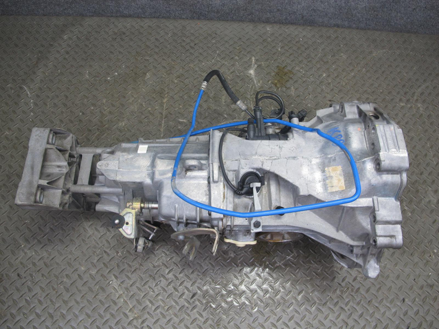 2000-2004 Porsche Boxster 986 2.7L G86.01 M/T 5-SPEED Manual Transmission