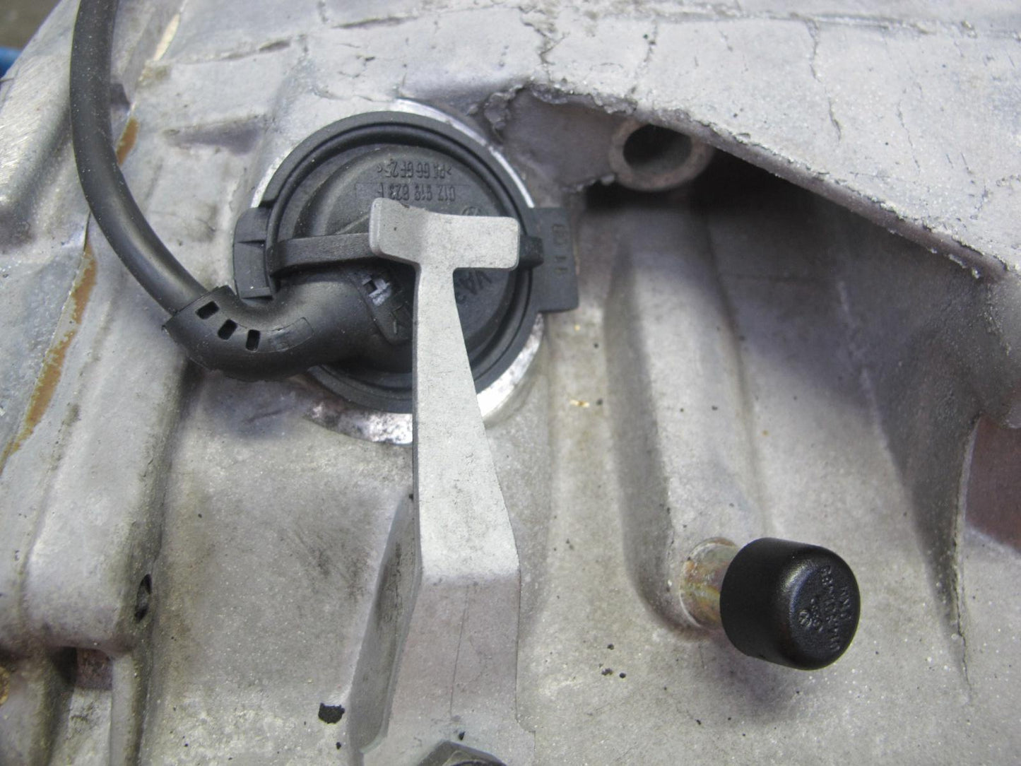 2000-2004 Porsche Boxster 986 2.7L G86.01 M/T 5-SPEED Manual Transmission