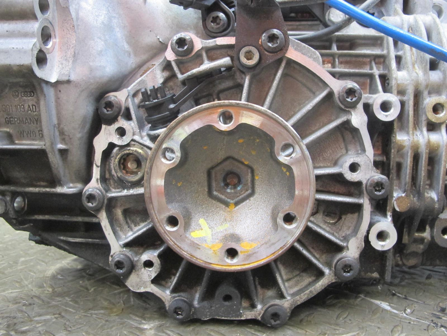 2000-2004 Porsche Boxster 986 2.7L G86.01 M/T 5-SPEED Manual Transmission