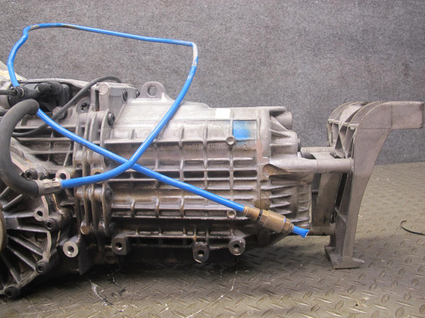 2000-2004 Porsche Boxster 986 2.7L G86.01 M/T 5-SPEED Manual Transmission