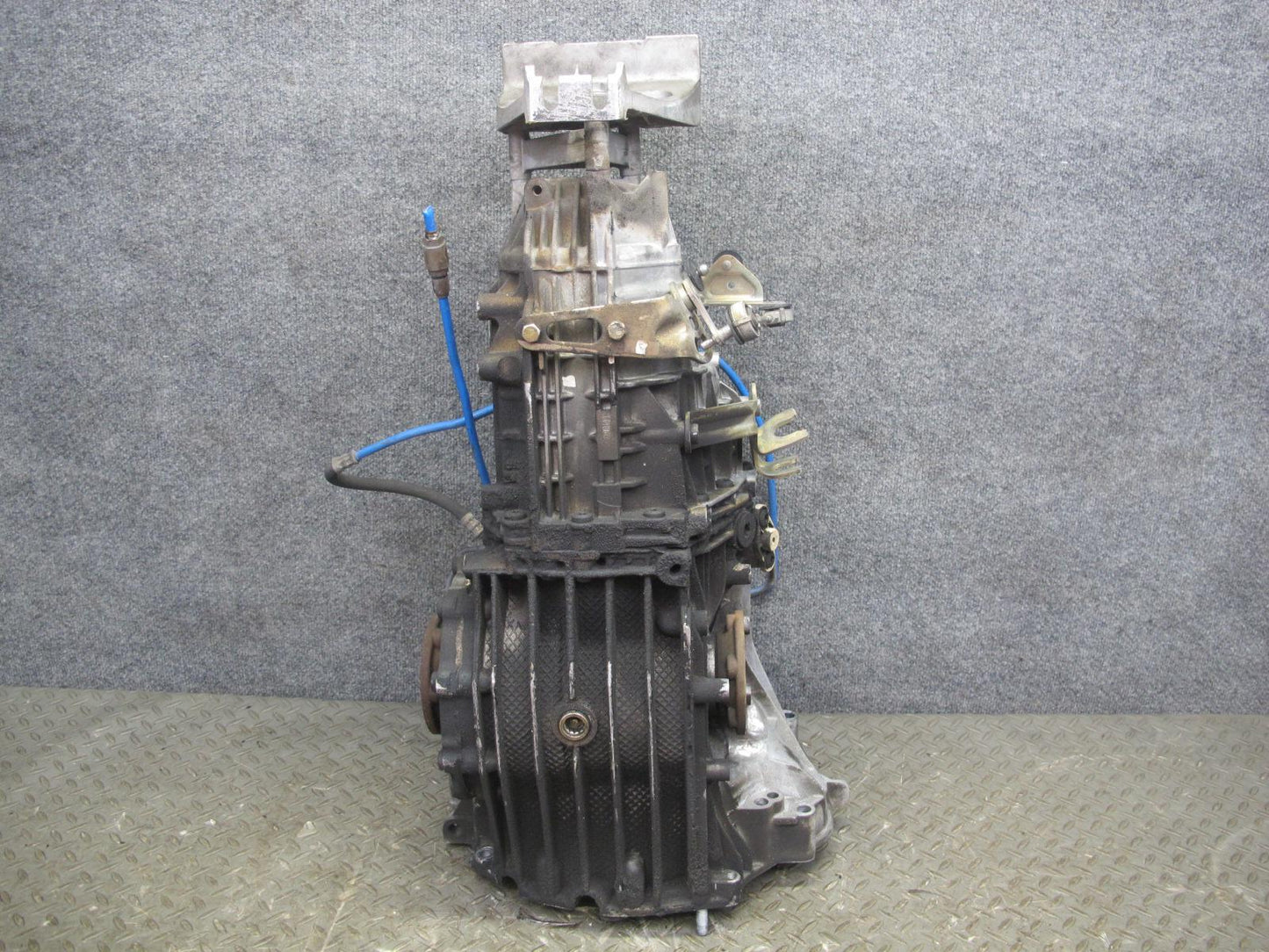 2000-2004 Porsche Boxster 986 2.7L G86.01 M/T 5-SPEED Manual Transmission
