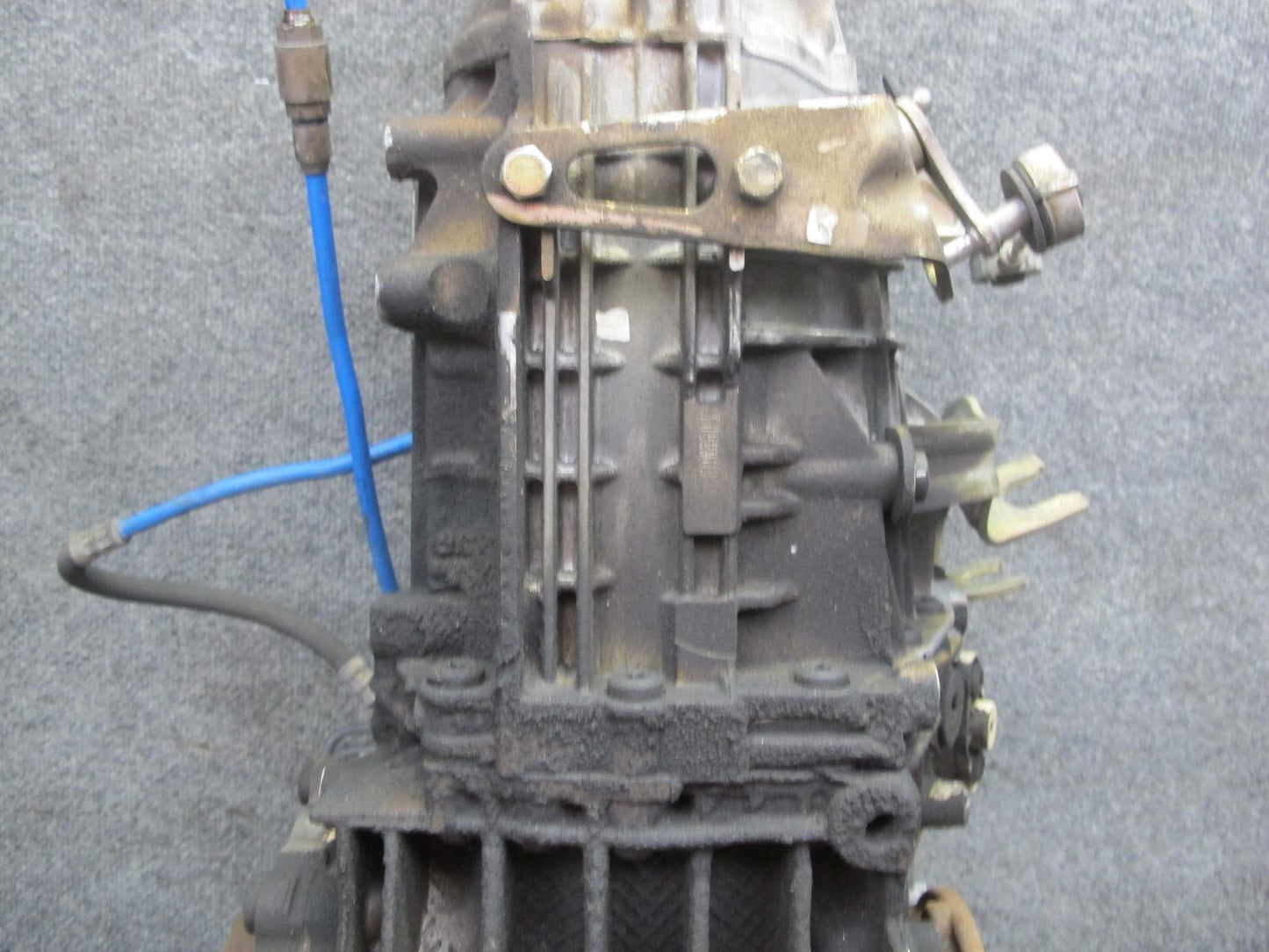 2000-2004 Porsche Boxster 986 2.7L G86.01 M/T 5-SPEED Manual Transmission