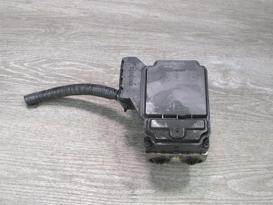 02-05 Lexus JCE10L IS300 Anti Lock Brake ABS Pump Module 44540-53020 OEM