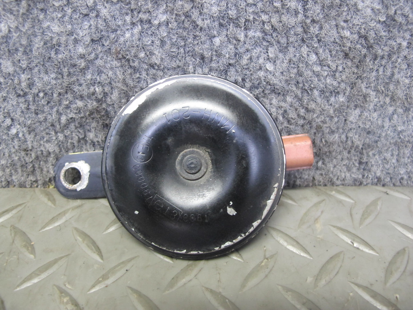 00-09 Honda S2000 High Tone Note Pitch Horn Signal OEM