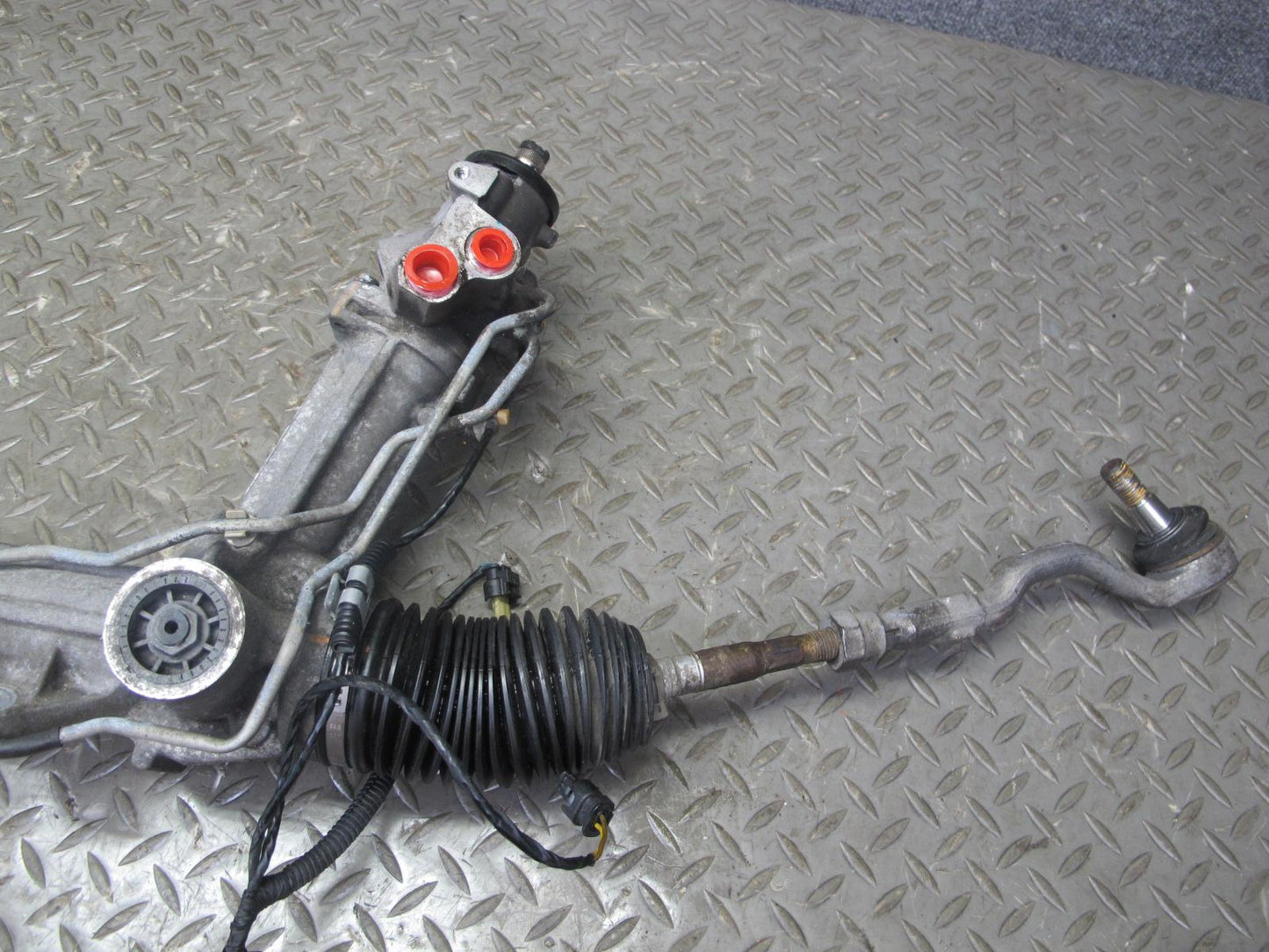 2010-2013 BMW E70 E71 X5M X6M Hydro Power Steering Rack & Pinion 6788972