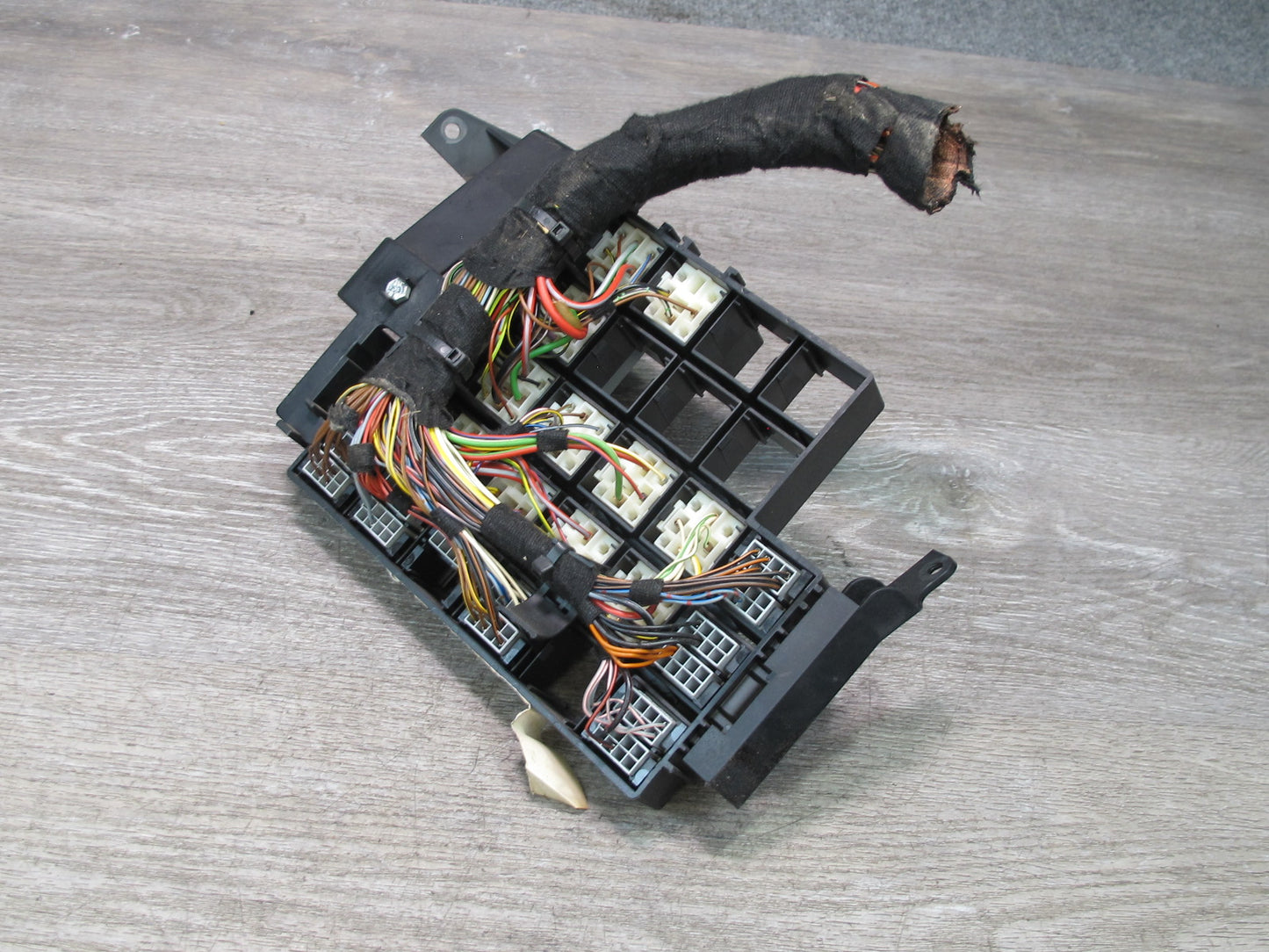 2000-2004 Porsche Boxster 986 Junction Fuse Relay Box Module Unit