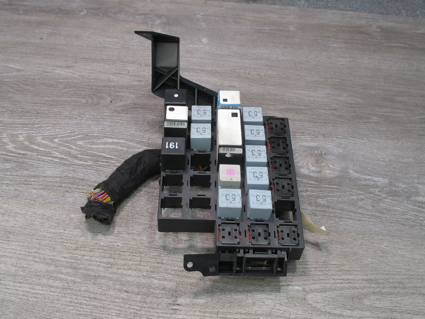 2000-2004 Porsche Boxster 986 Junction Fuse Relay Box Module Unit