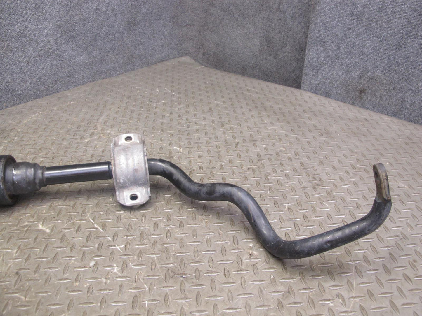 2010-2013 BMW E70 E71 E72 AWD Front Active Suspension Stabilizer Sway Bar