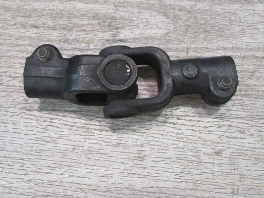 01-05 Lexus IS300 JCE10L Steering Shaft U Joint Coupling OEM