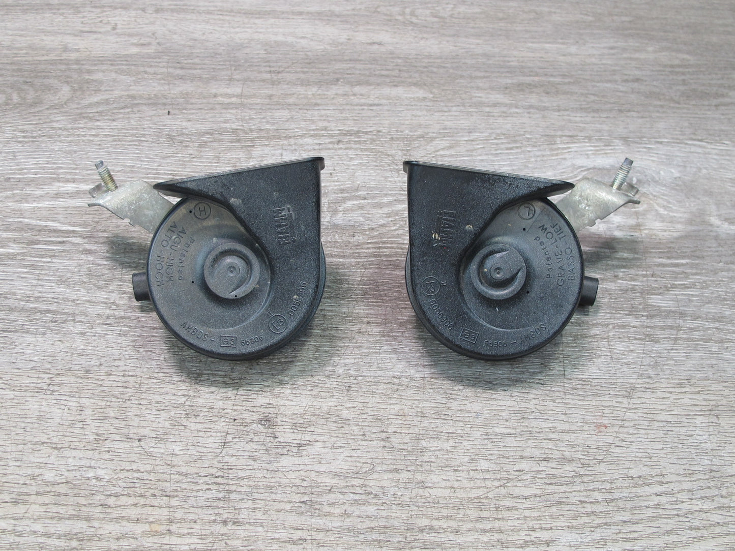 01-06 BMW E46 3-SERIES Set of 2 High & Low Tone Note Pitch Horn Signal OEM