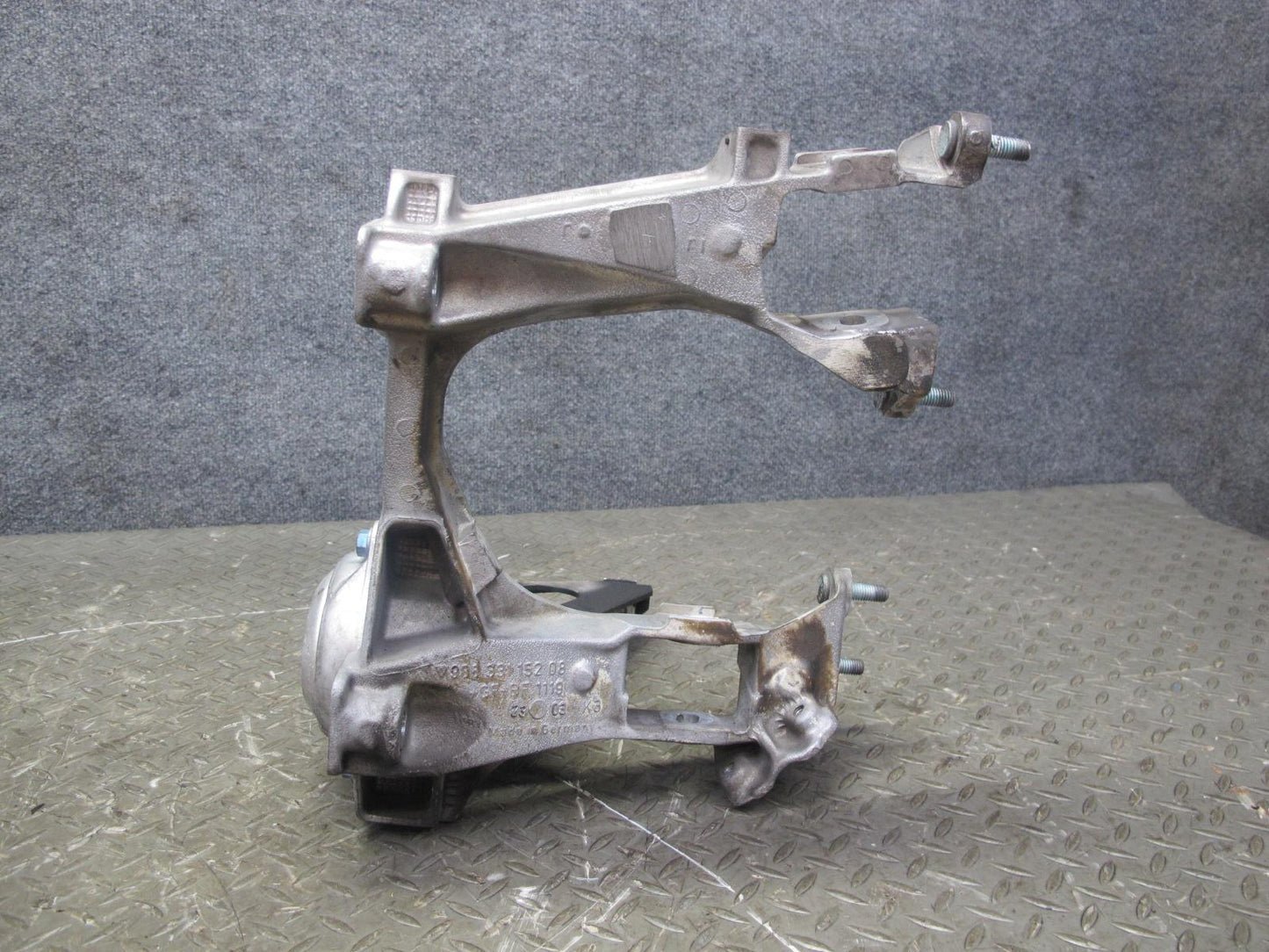 00-04 Porsche Boxster 986 M/T 5 Speed Transmission Subframe Mount Bracket Set