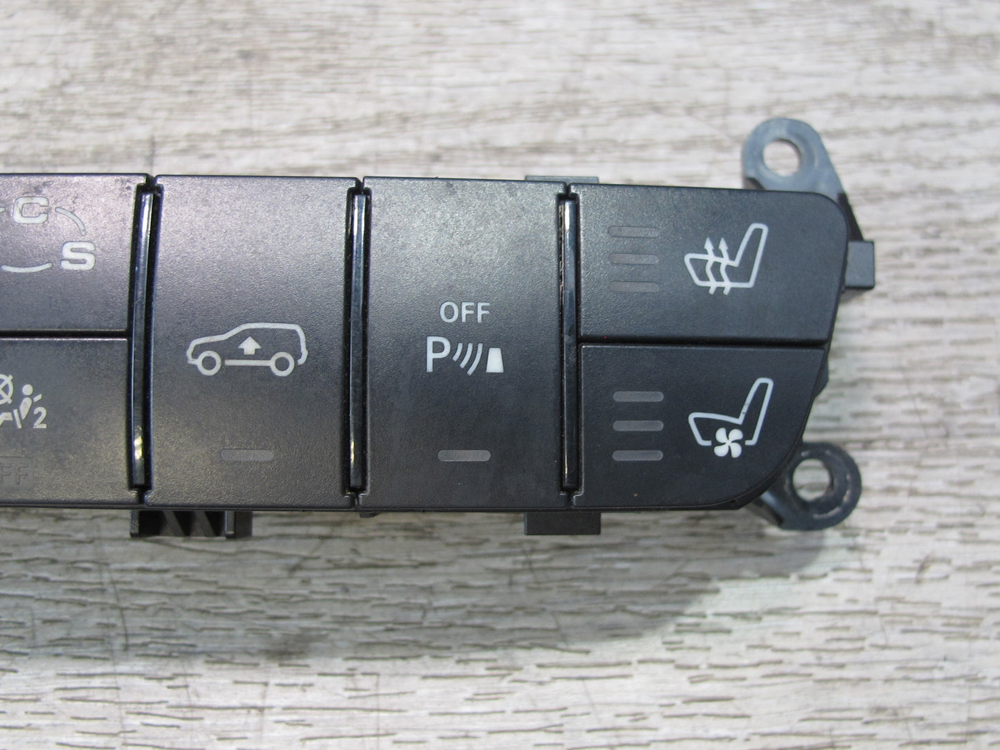 07-11 Mercedes W164 ML63 AMG Center Console Switch Panel w Hazard Switch OEM
