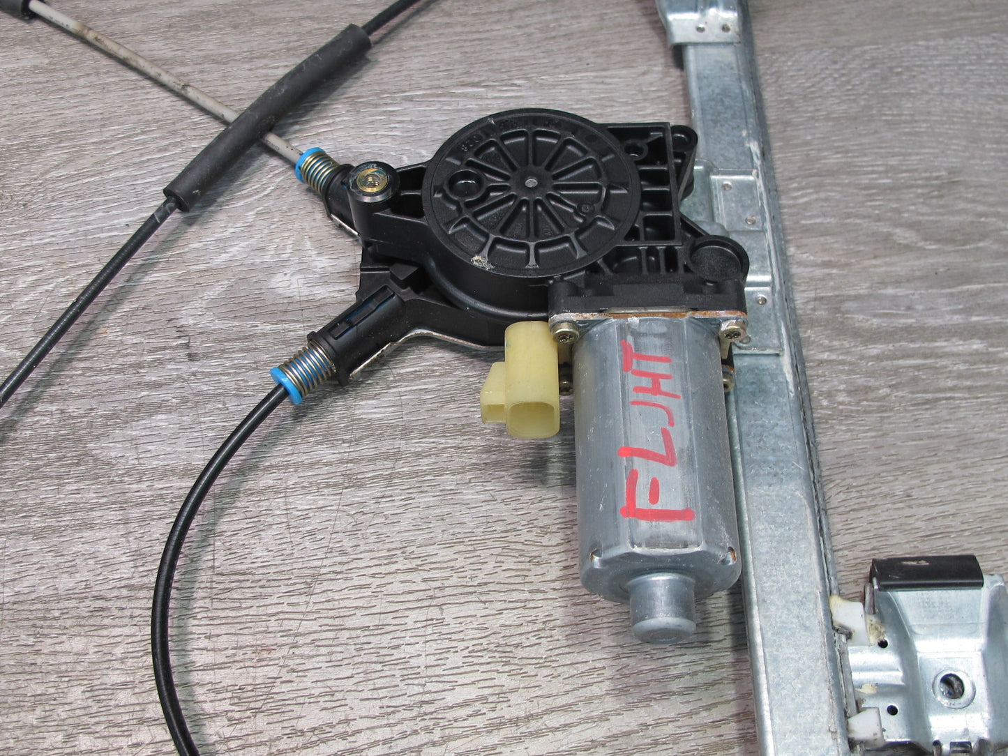 2003-2009 Hummer H2 Front Left Driver Side Window Regulator W/ Power Motor