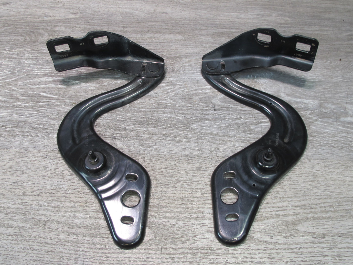 05-13 Chevrolet Corvette C6 Set of 2 Front Left & Right Hood Hinge OEM